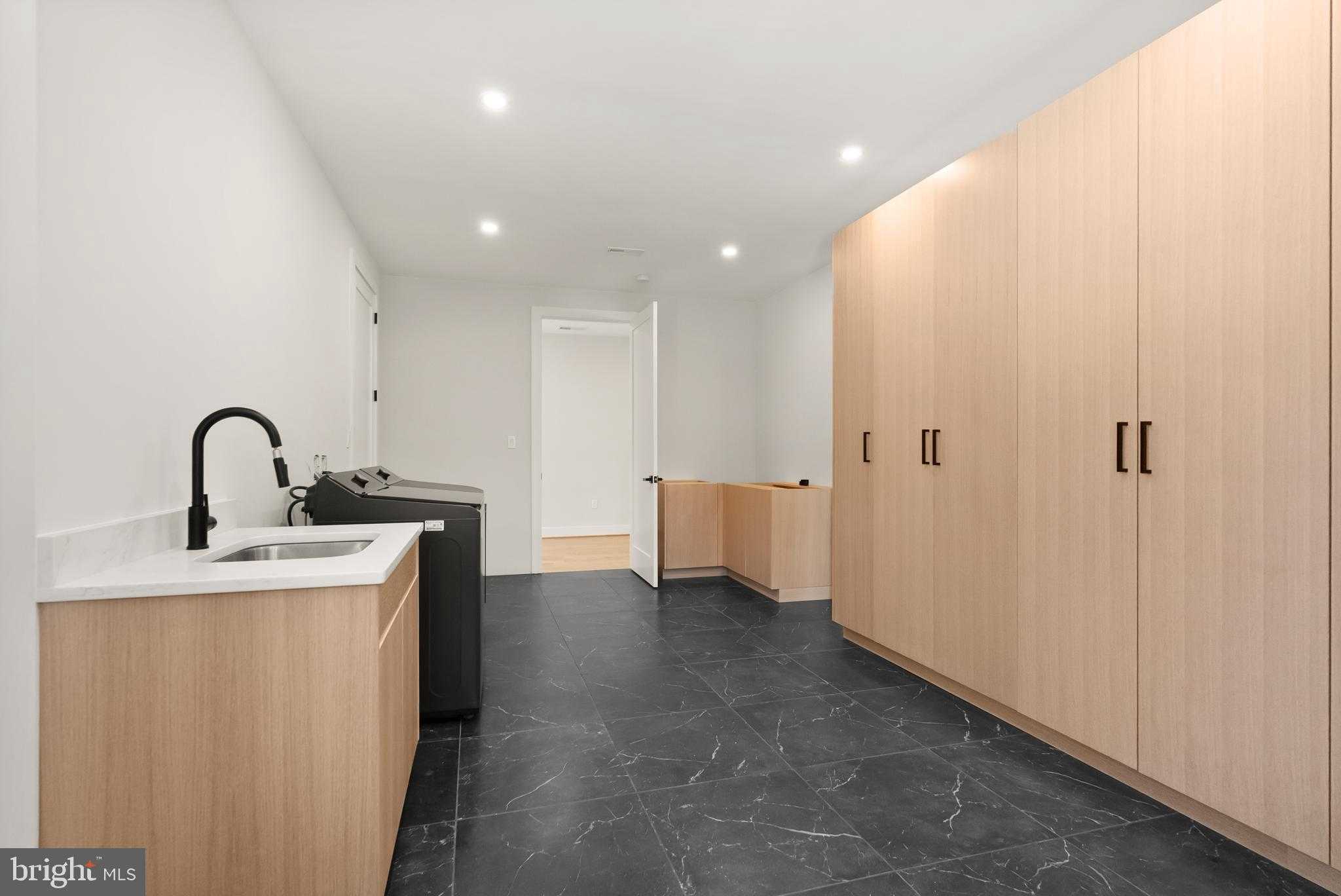 5524 Summit St photo 64