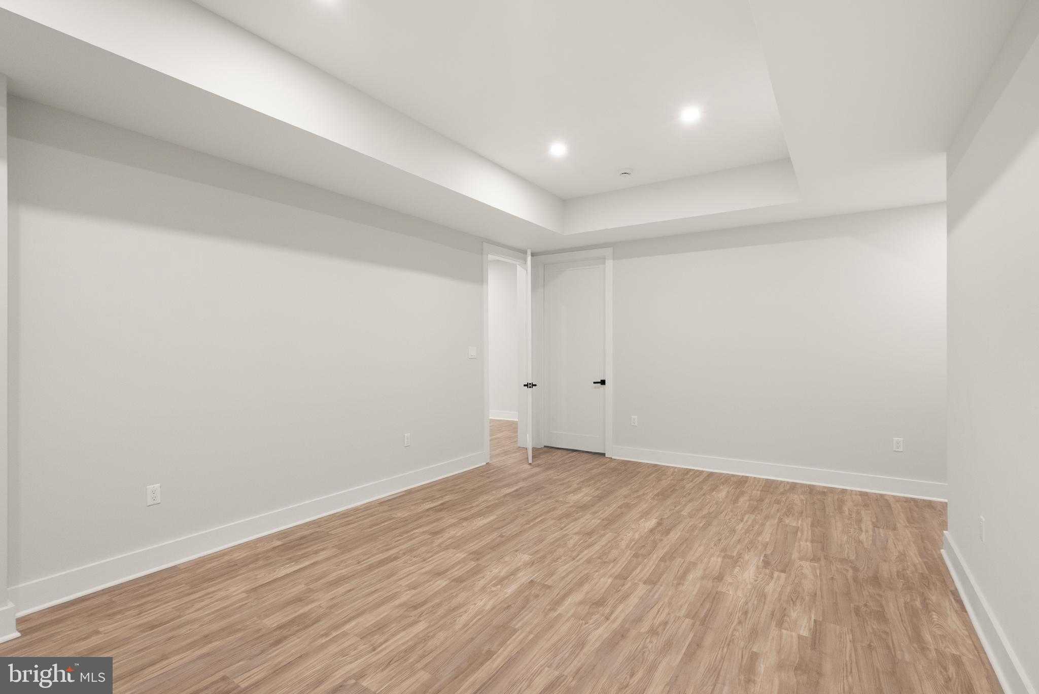 5524 Summit St photo 72