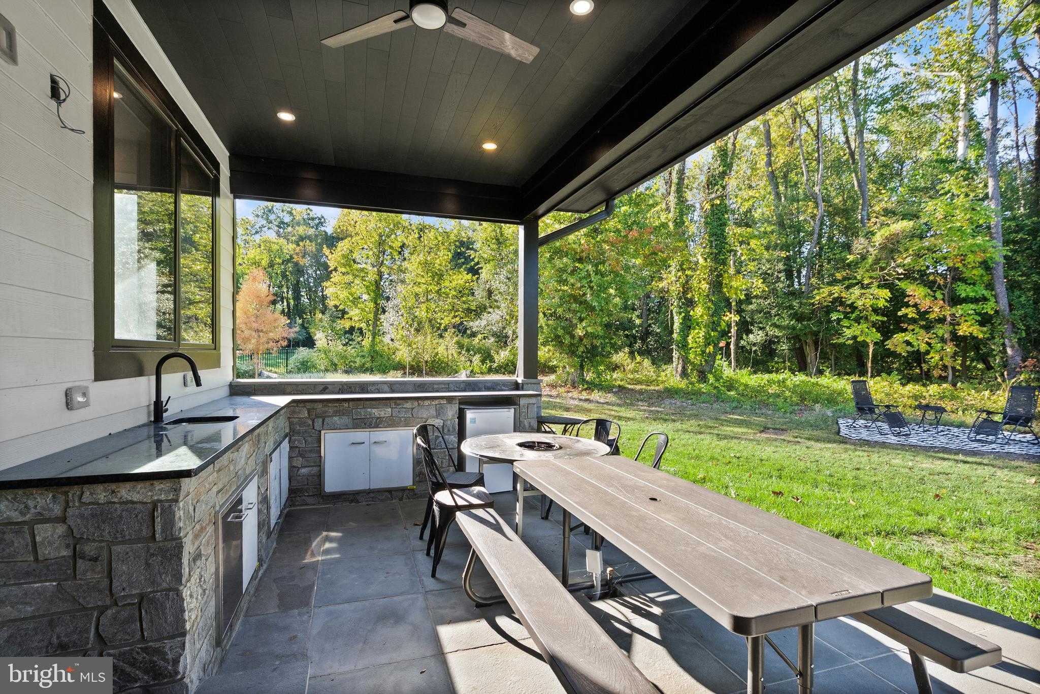 5524 Summit St photo 83