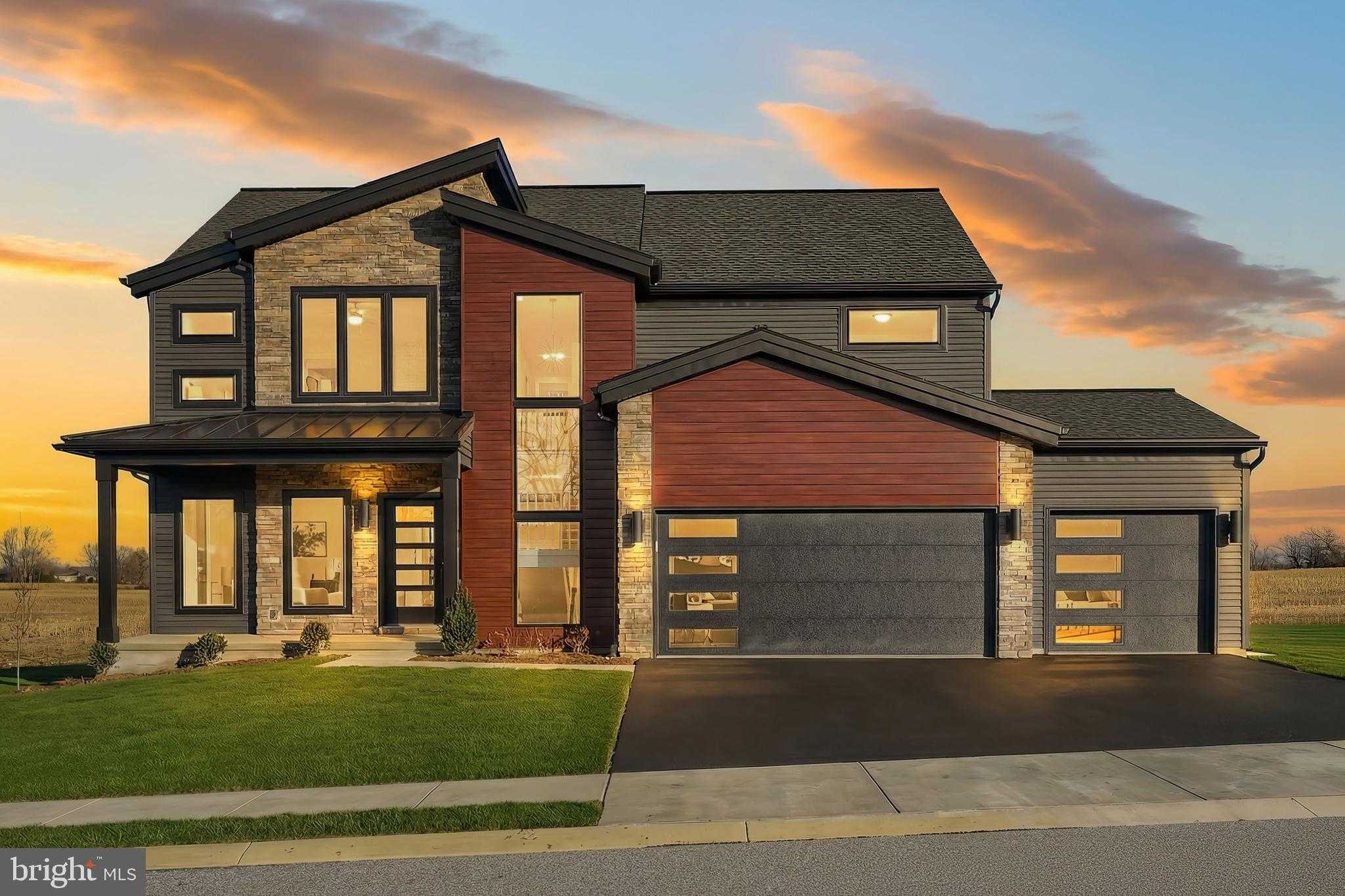 124 Alexandria Dr photo 2