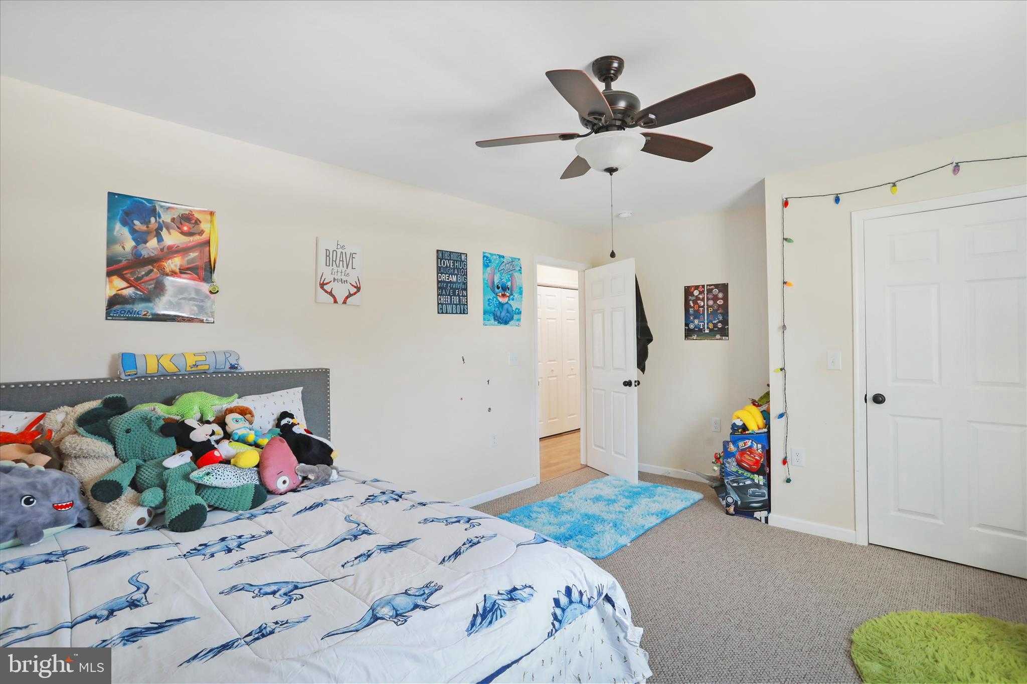 300 Park Rd photo 24