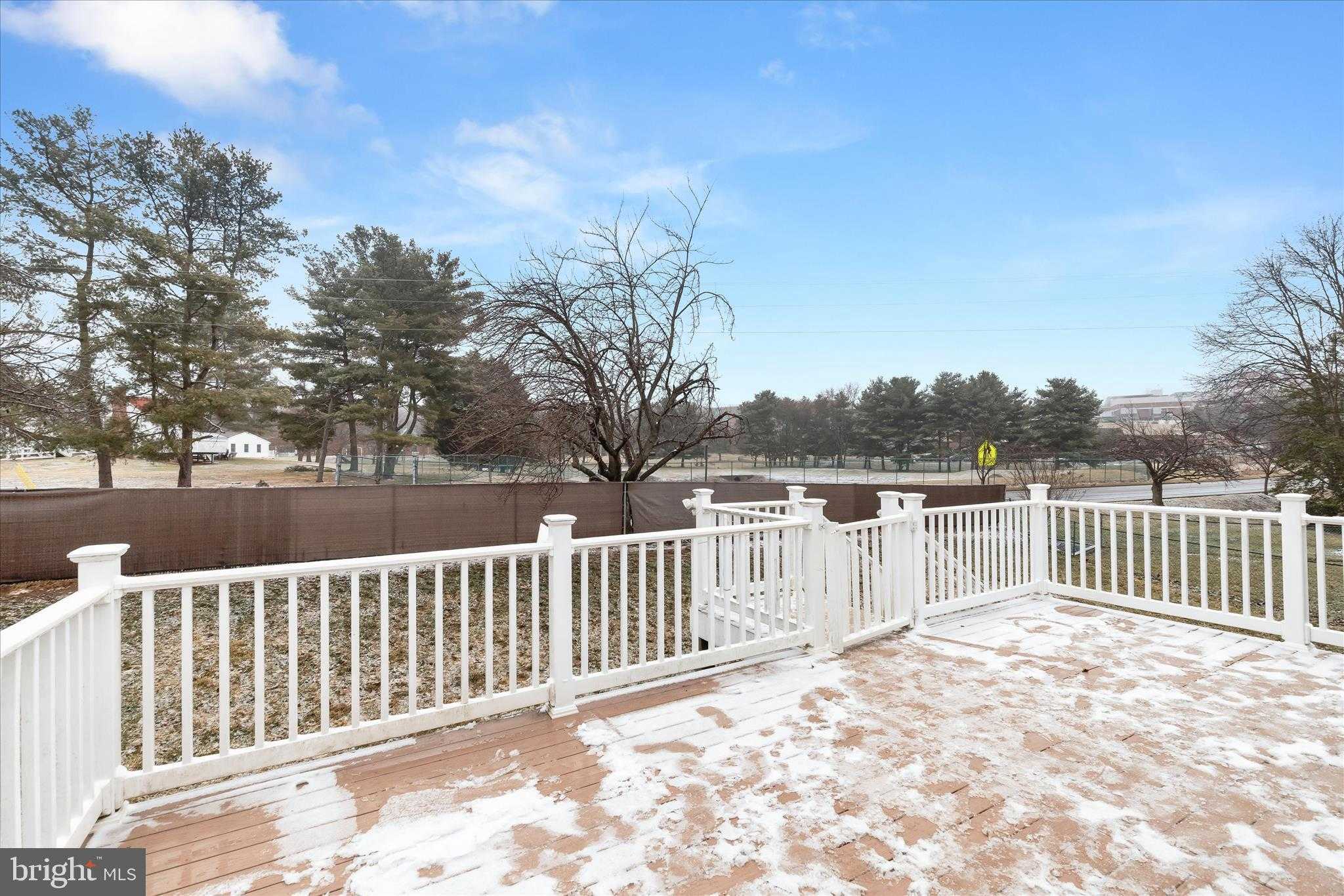 16 Fox Meadow Garth photo 5