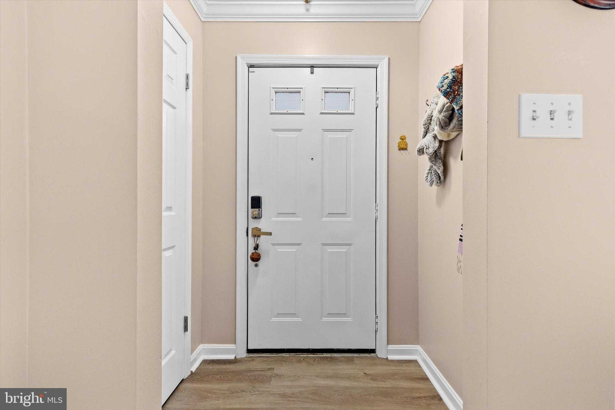 5807 Hidden Lake Dr photo 4