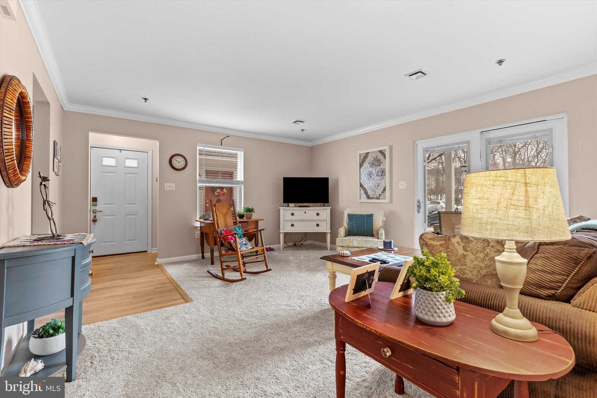 5807 Hidden Lake Dr photo 7