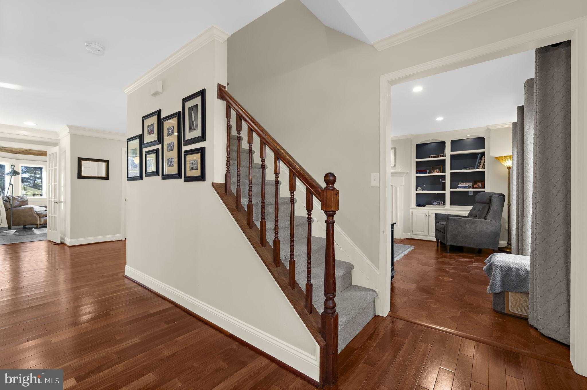 1201 Round Gate CT photo 5