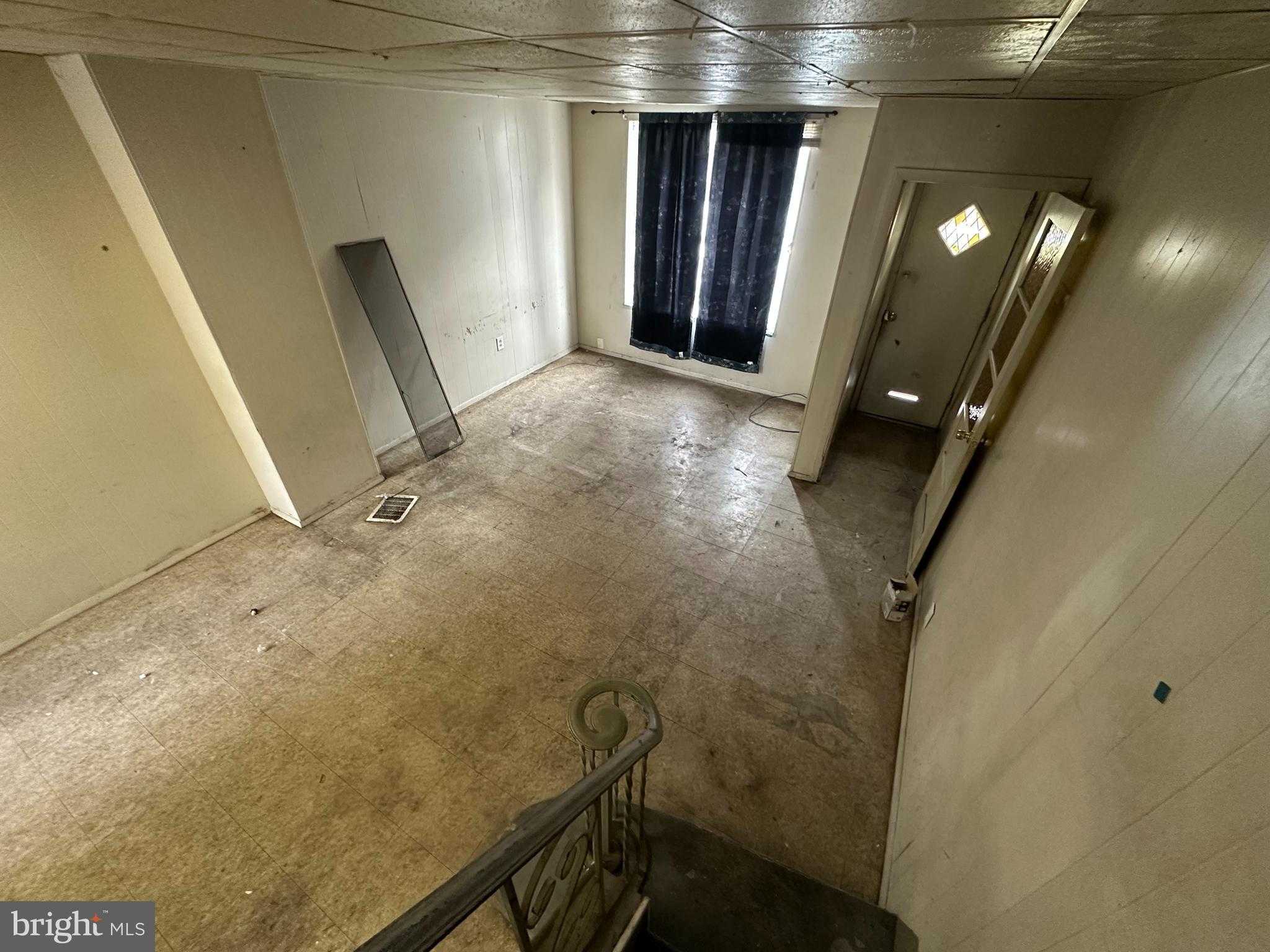 321 Cantrell St photo 22