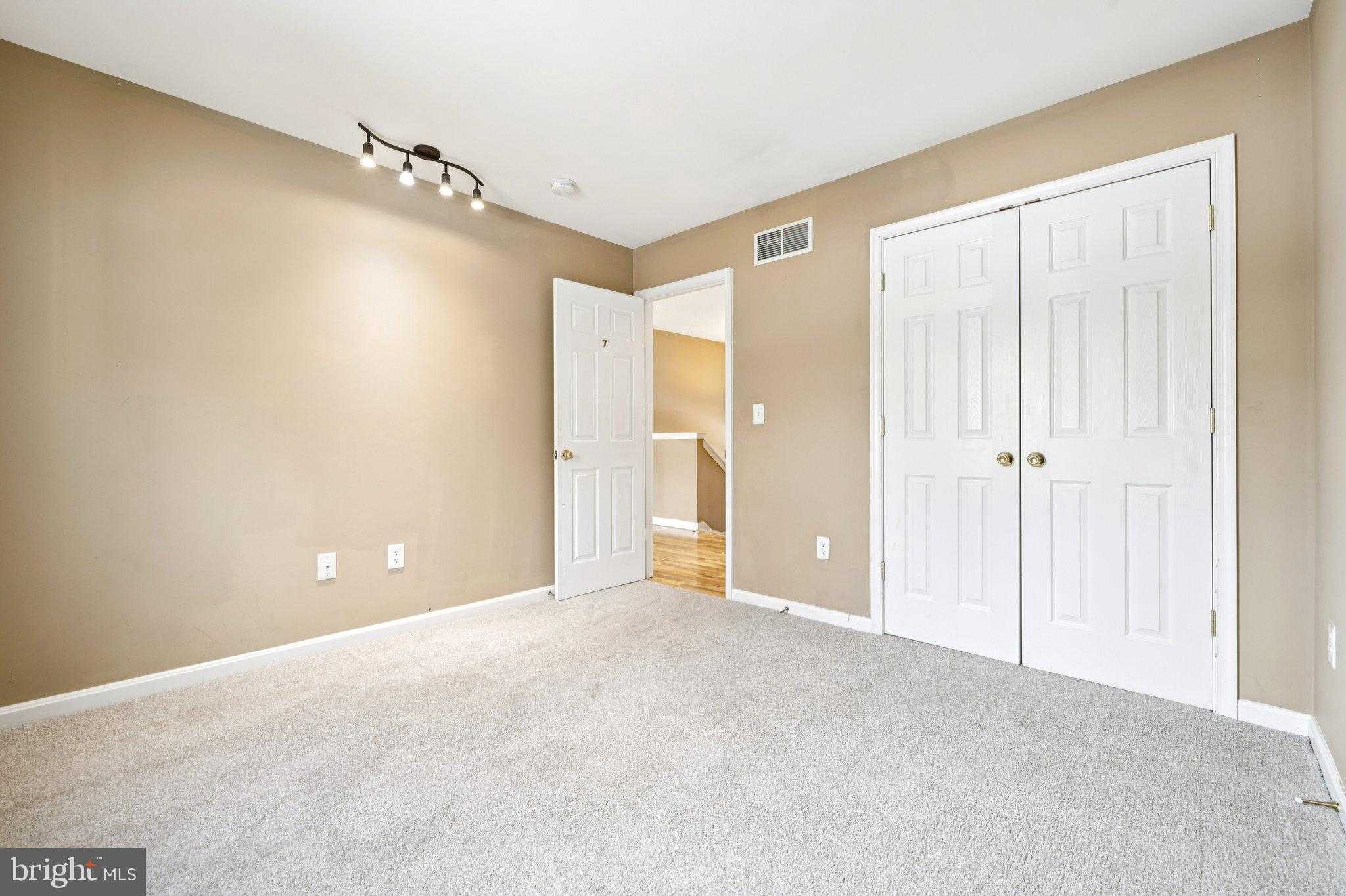 423 Red Pump Rd photo 19