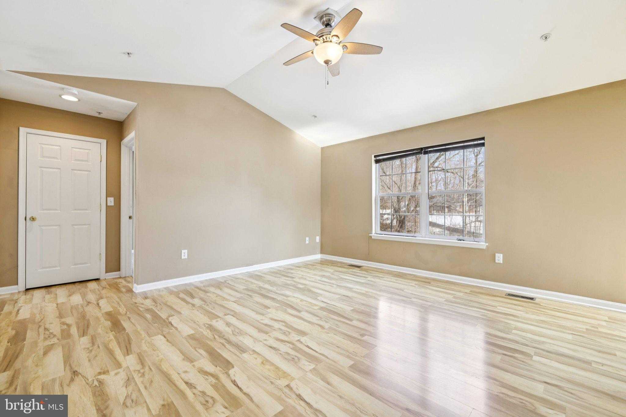 423 Red Pump Rd photo 5