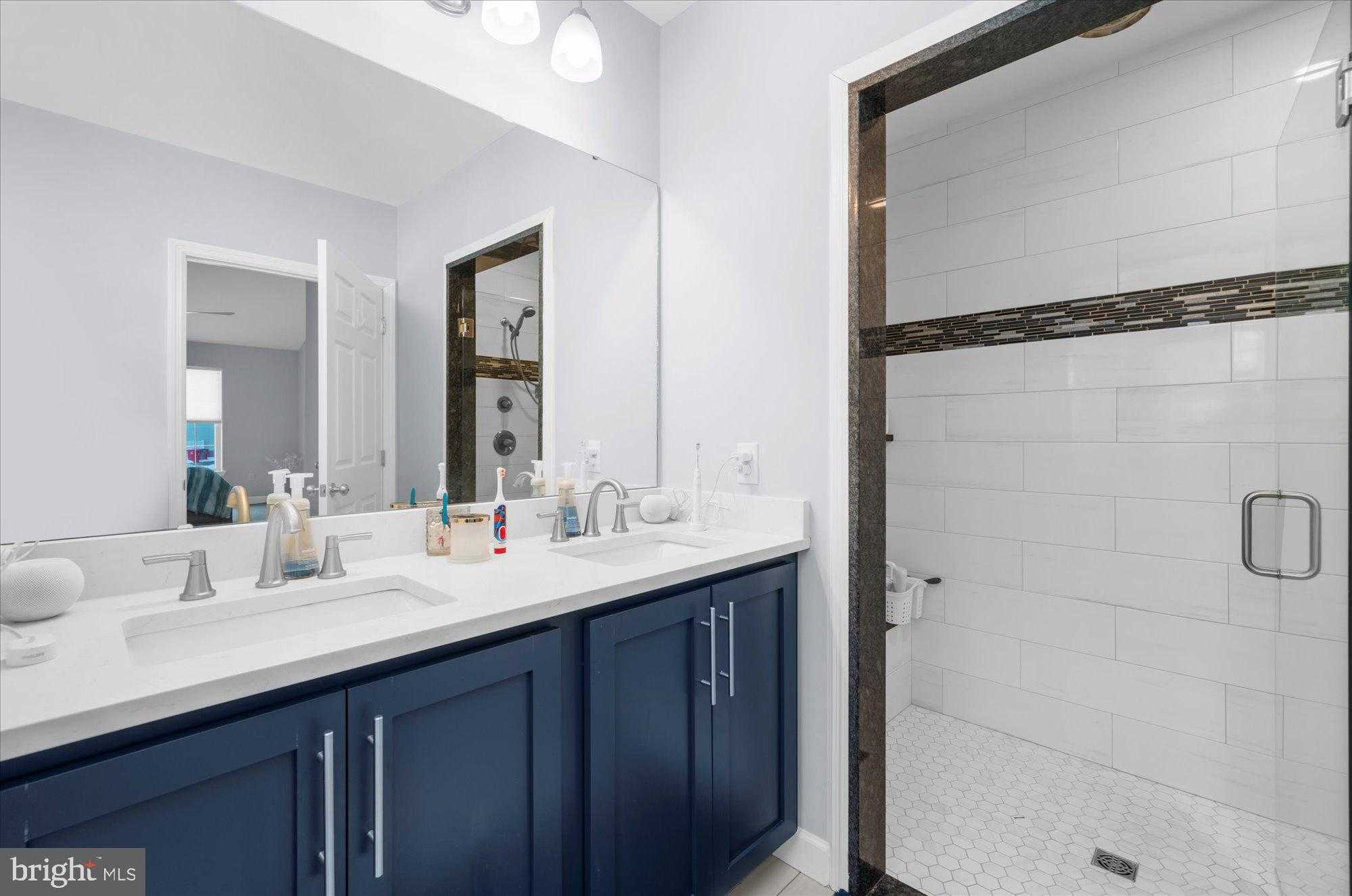 200 Sianna Cir photo 17