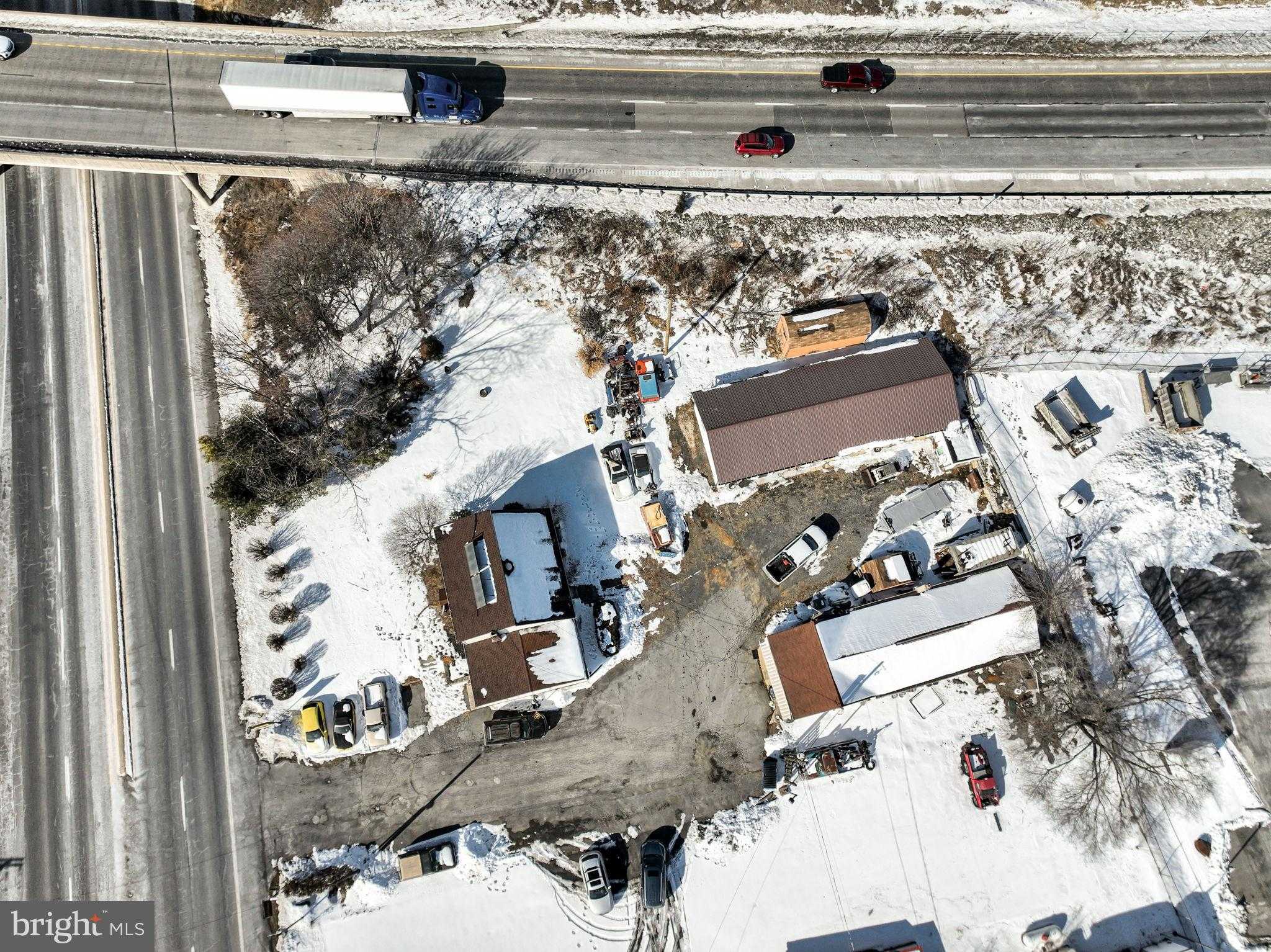 1836 W Trindle Rd photo 16