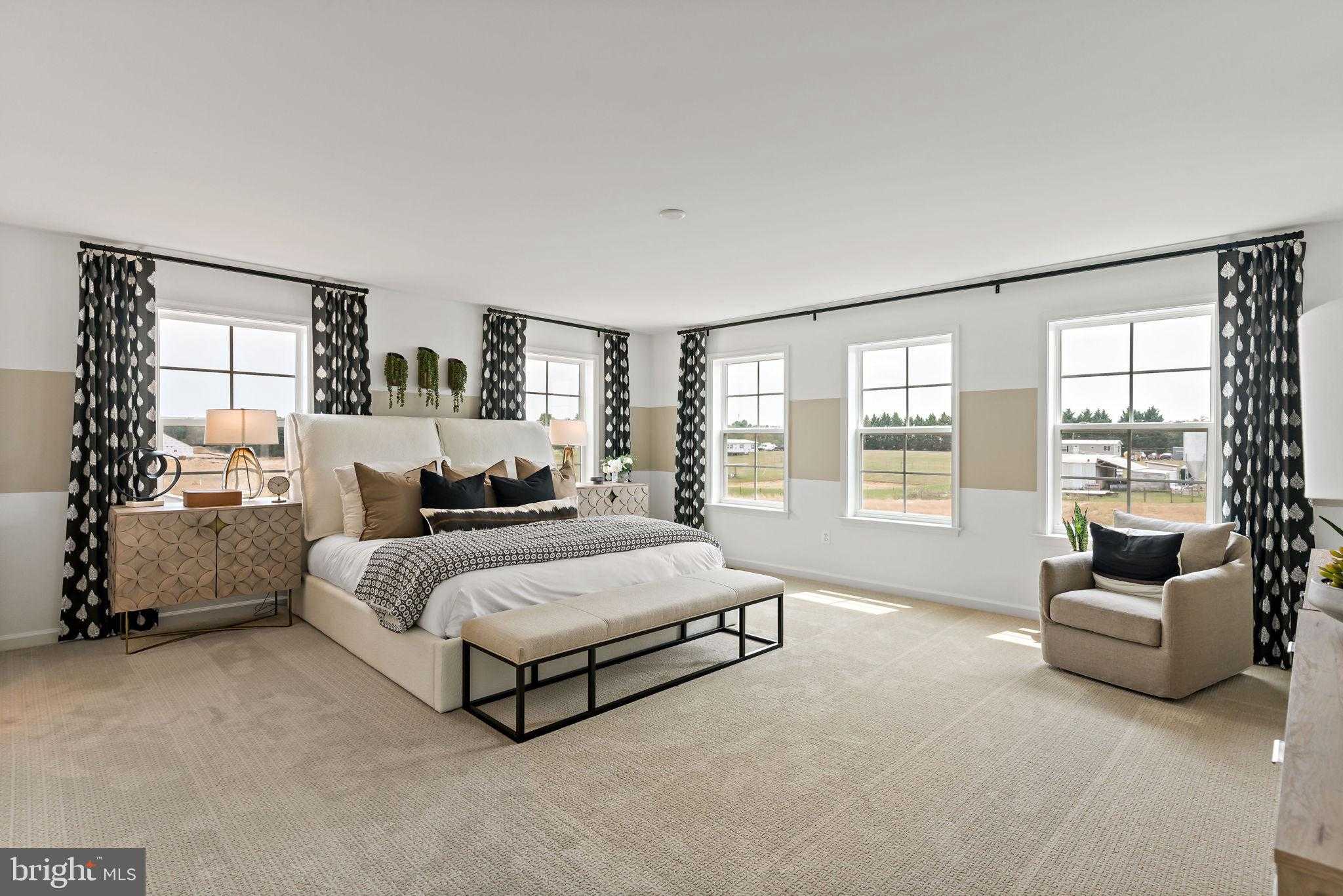 Fontana Cir photo 29