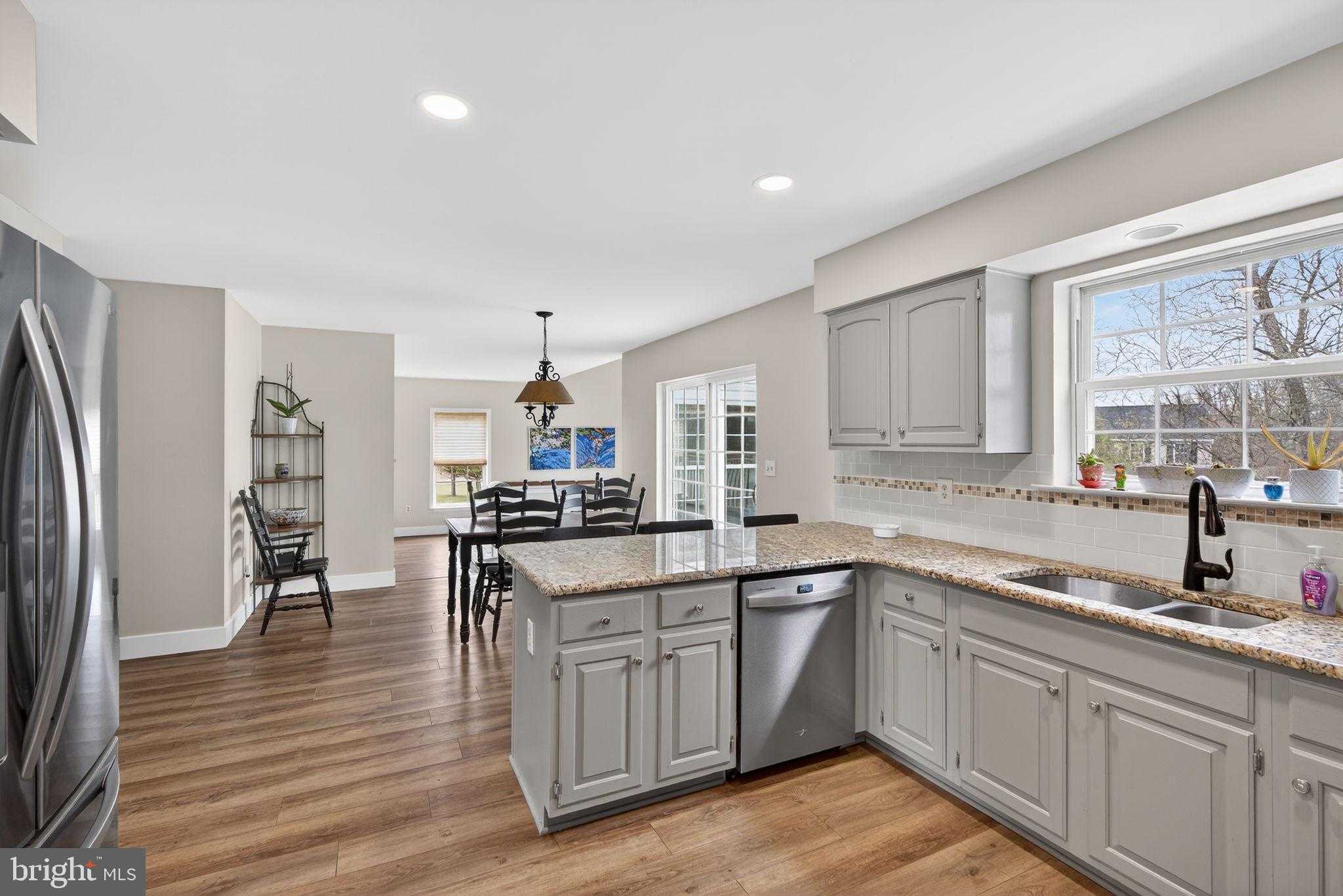 1219 Winterthur Ln photo 34