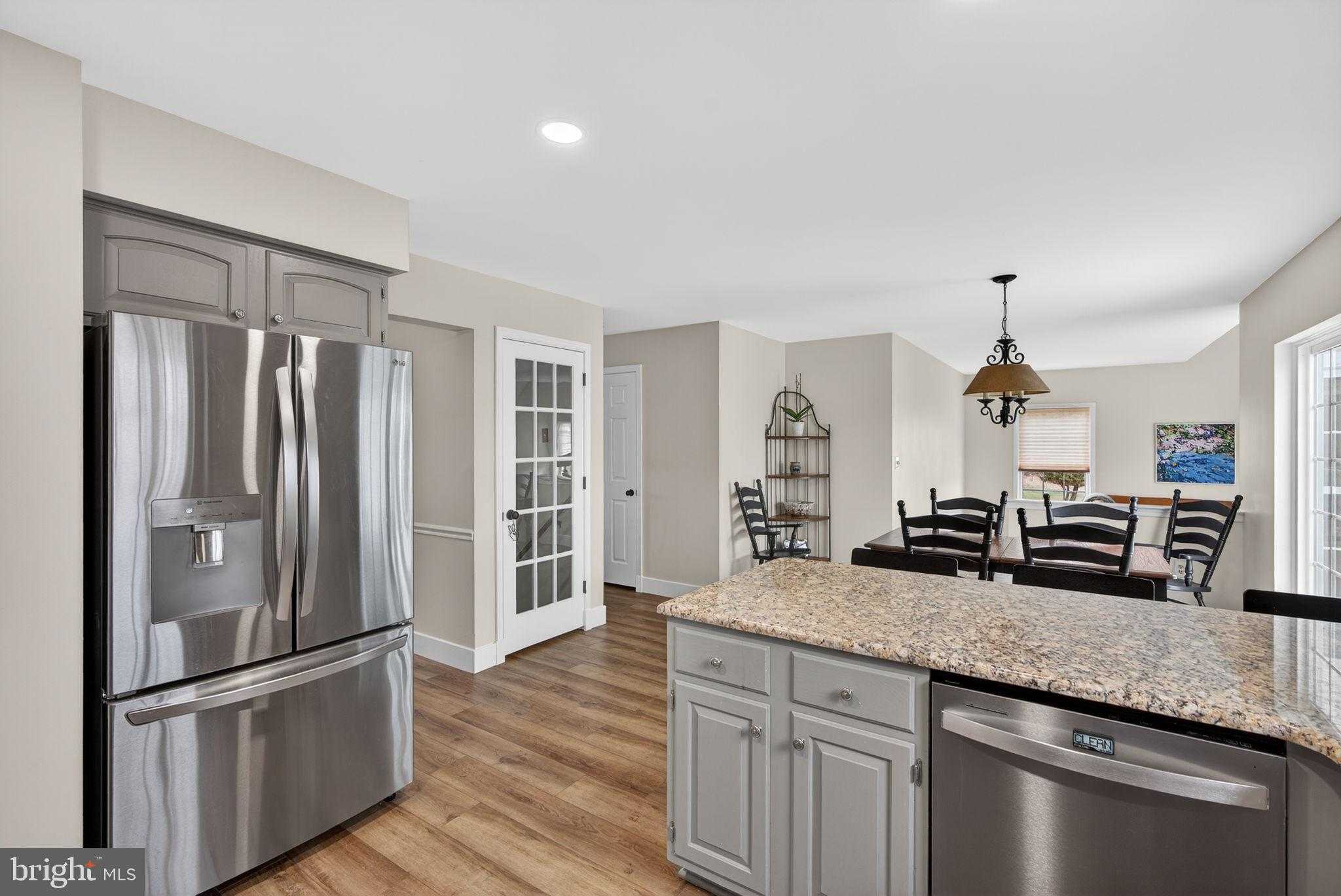 1219 Winterthur Ln photo 35