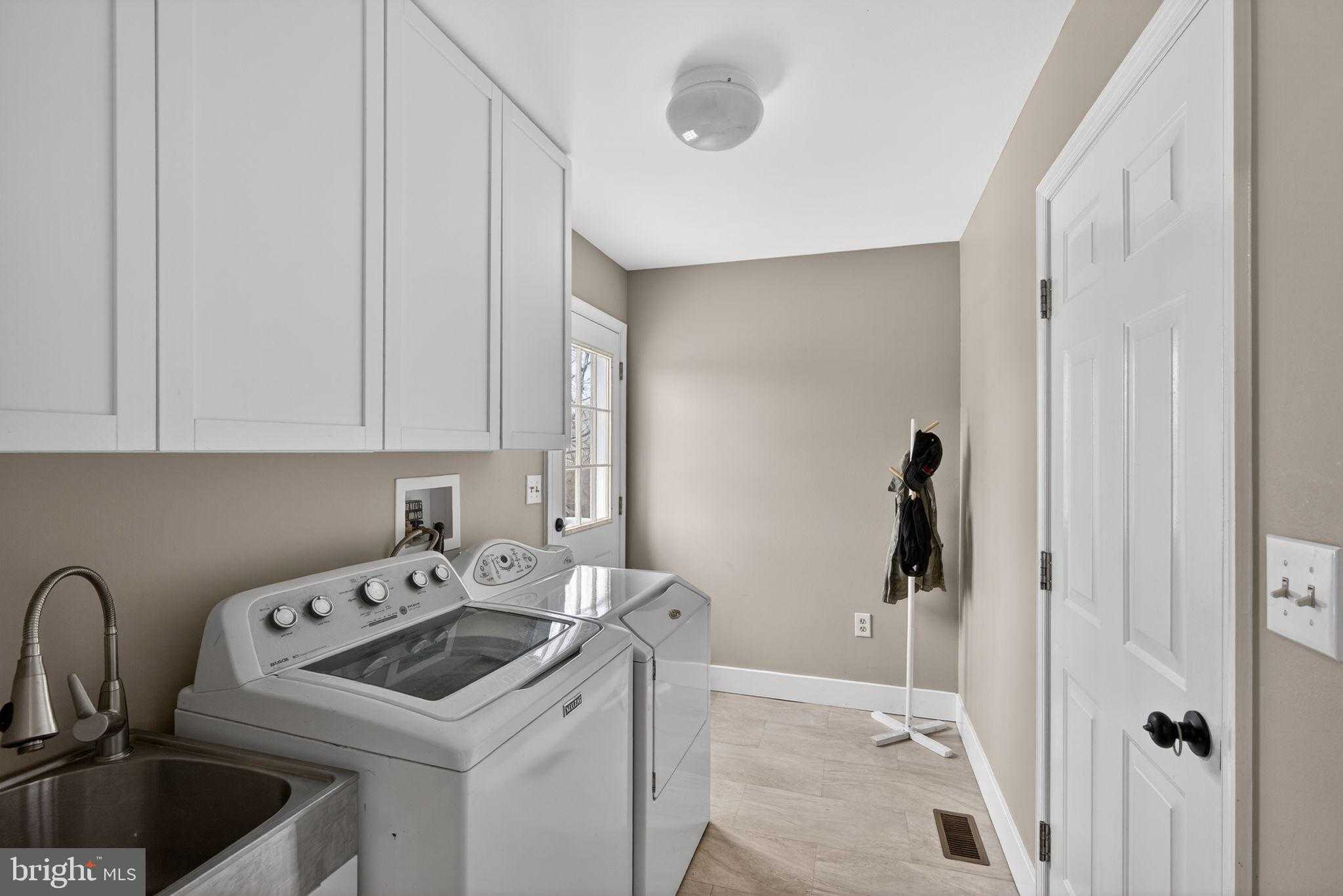 1219 Winterthur Ln photo 37