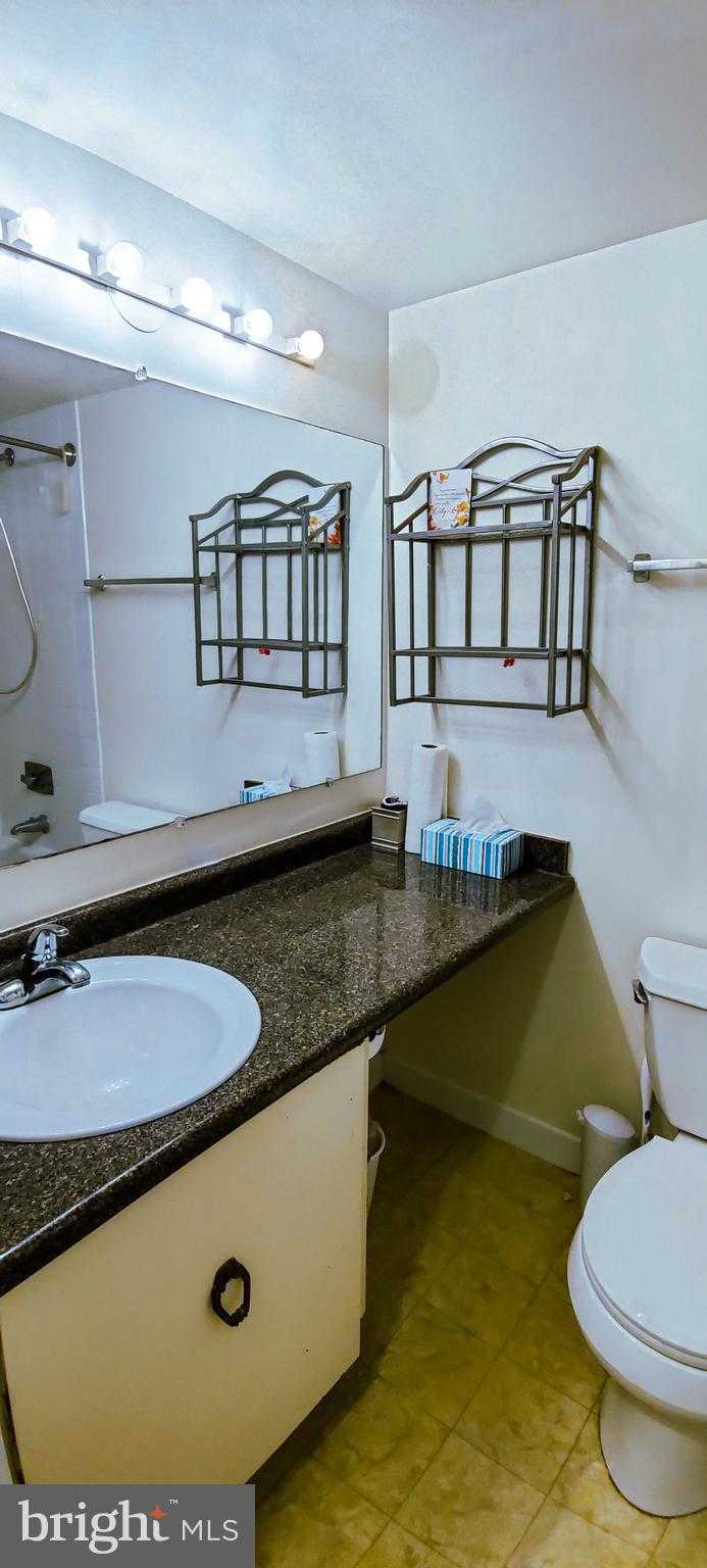 250 S Reynolds St Apt 502 photo 19