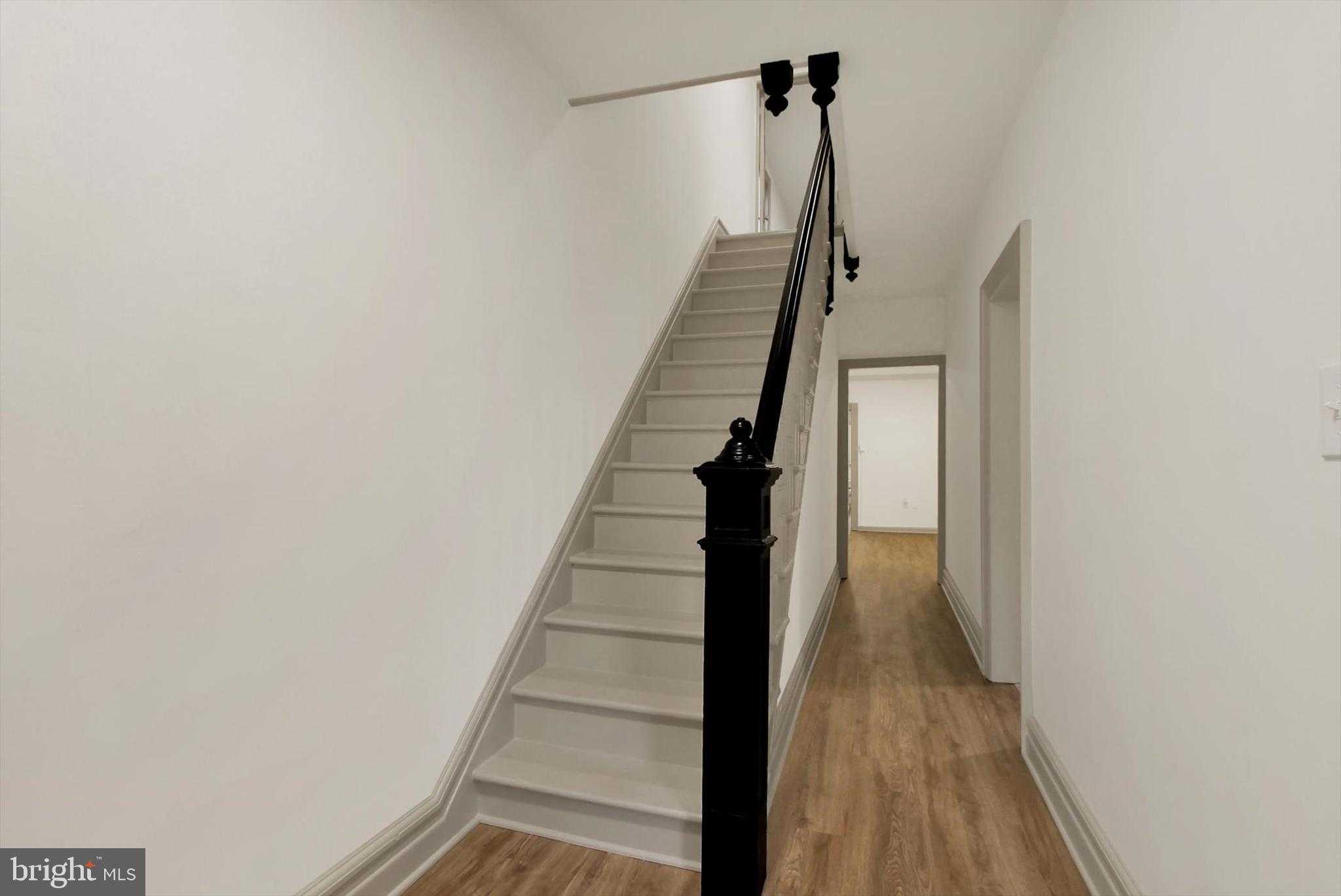 405 W King St photo 5