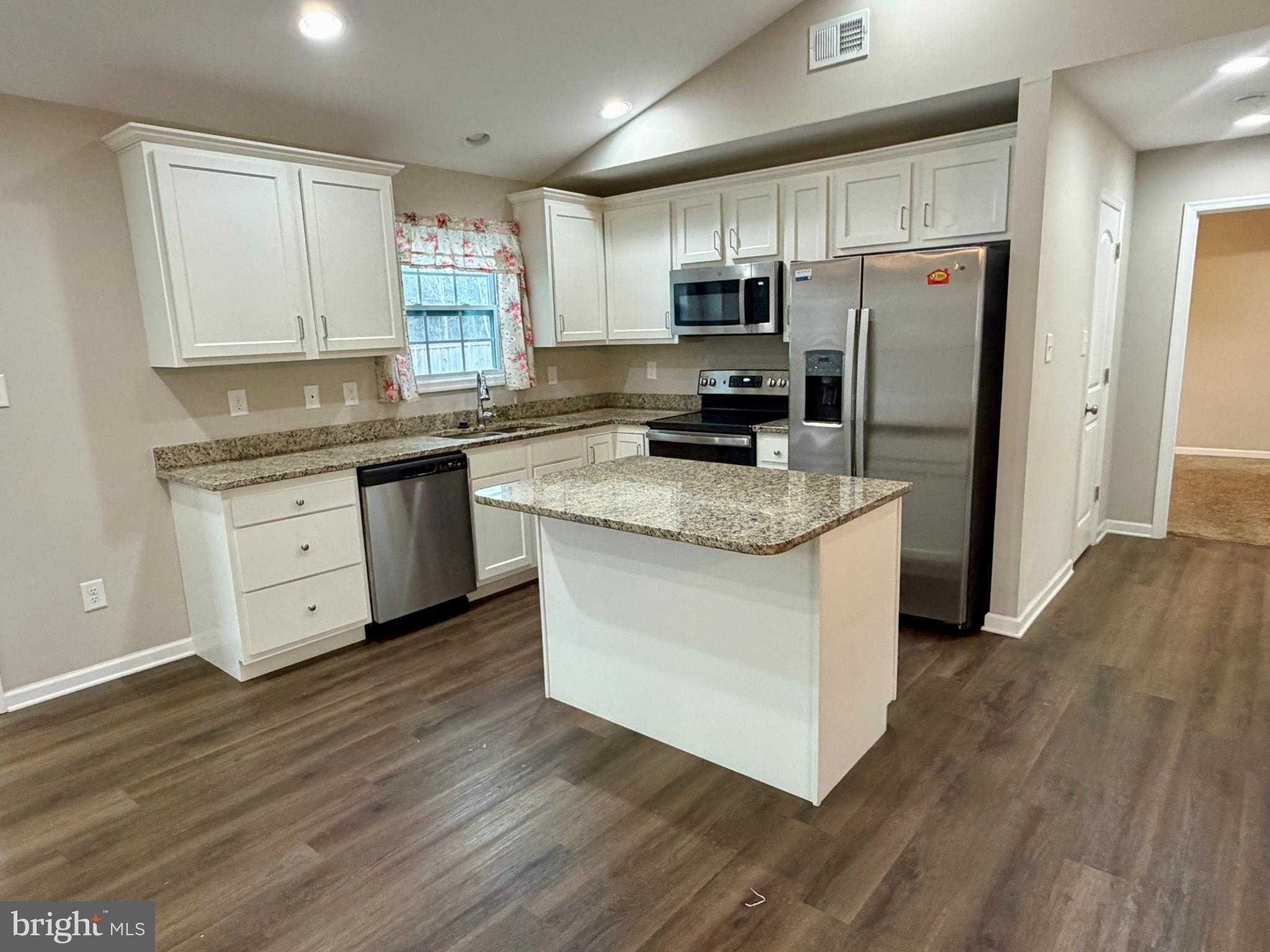 180 Sanibel Way photo 7