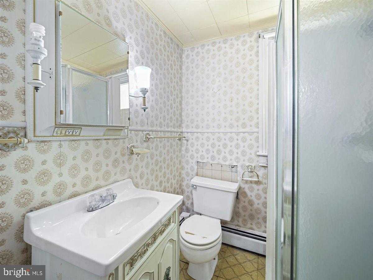 141 S Washington St photo 20