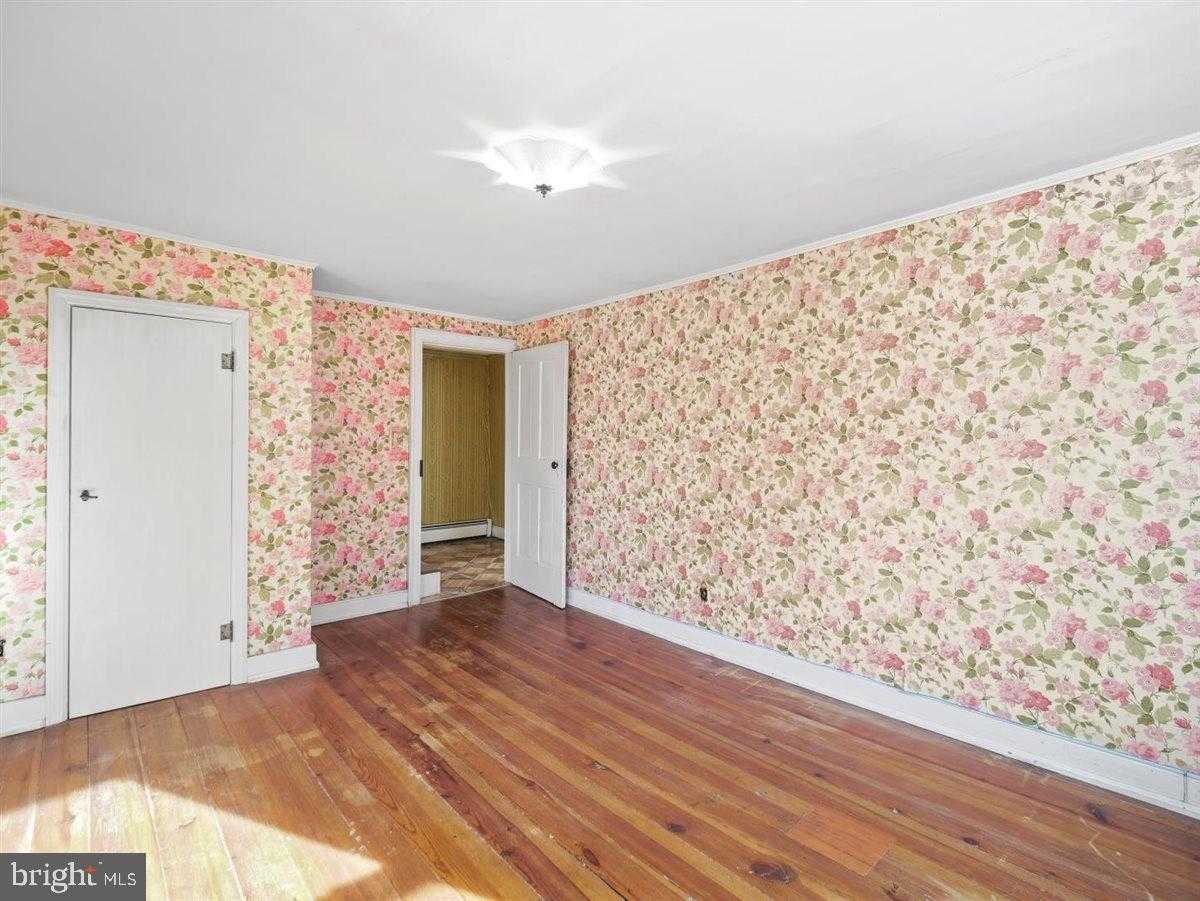 141 S Washington St photo 31