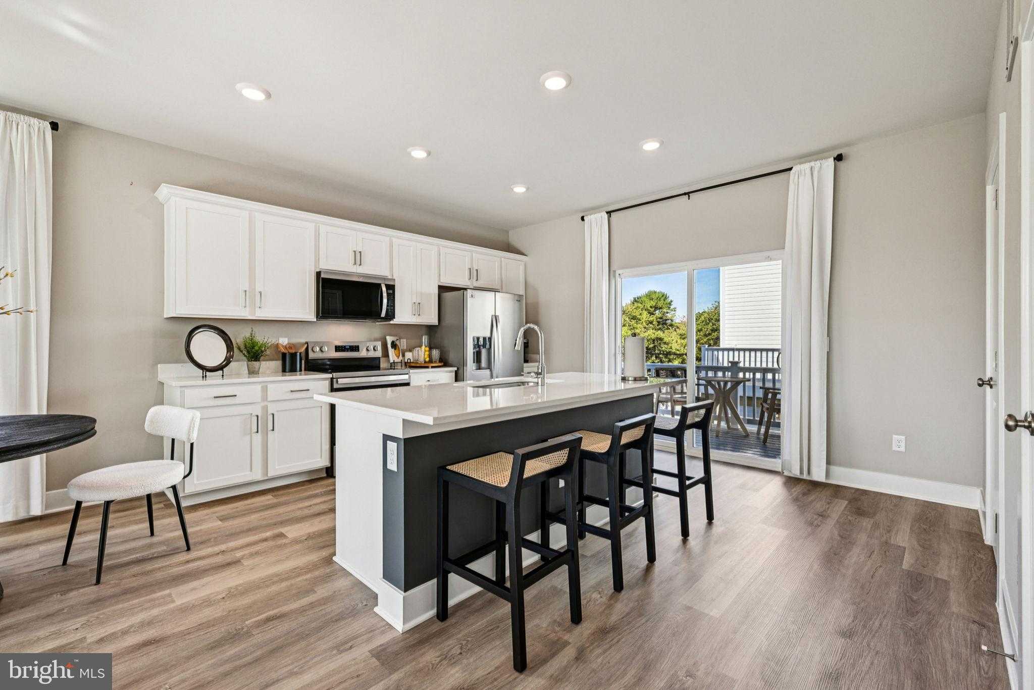 1821 Harvest Dr photo 11