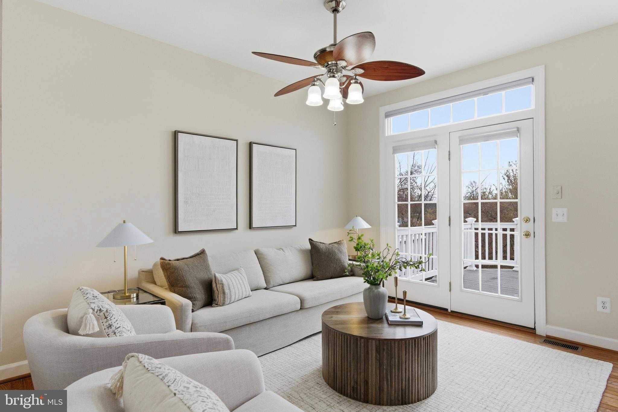 8002 Samuel Wallis St photo 8