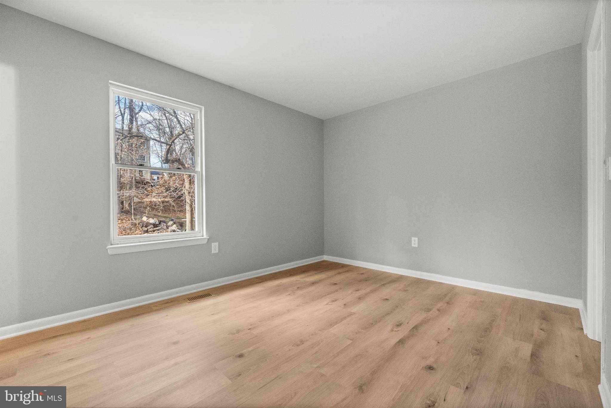 4801 Iverson Pl photo 19