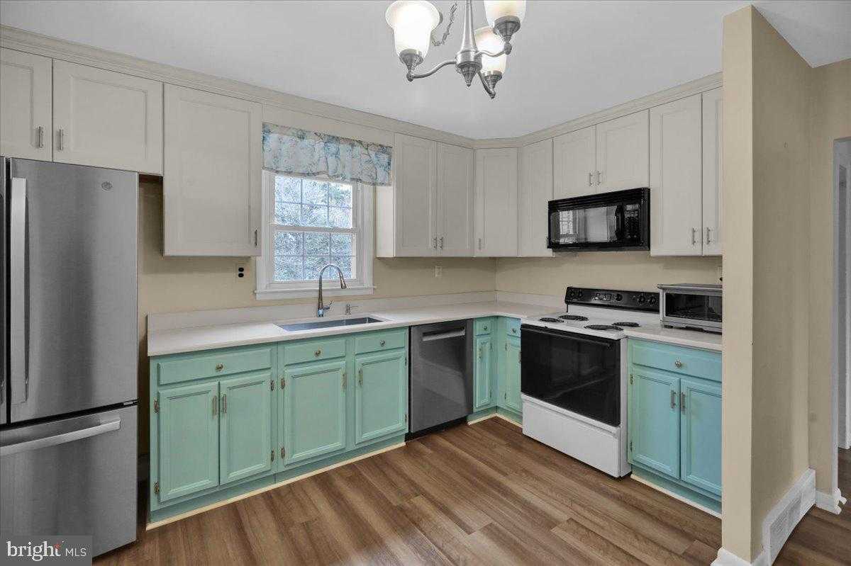 28 Cheltenham Dr photo 14