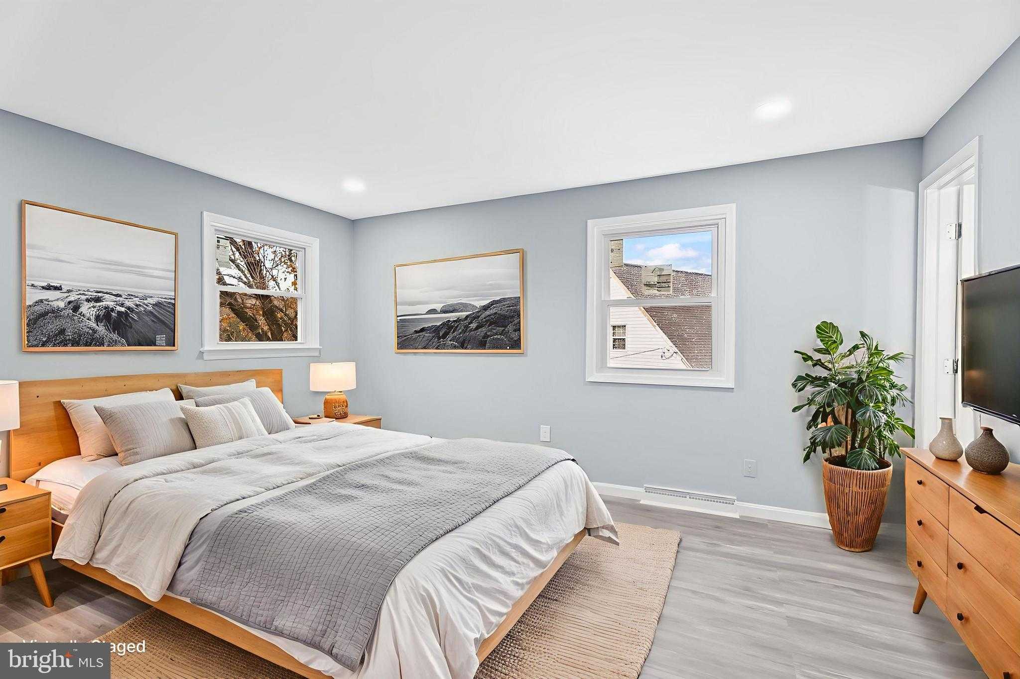 4302 Henderson Rd photo 16