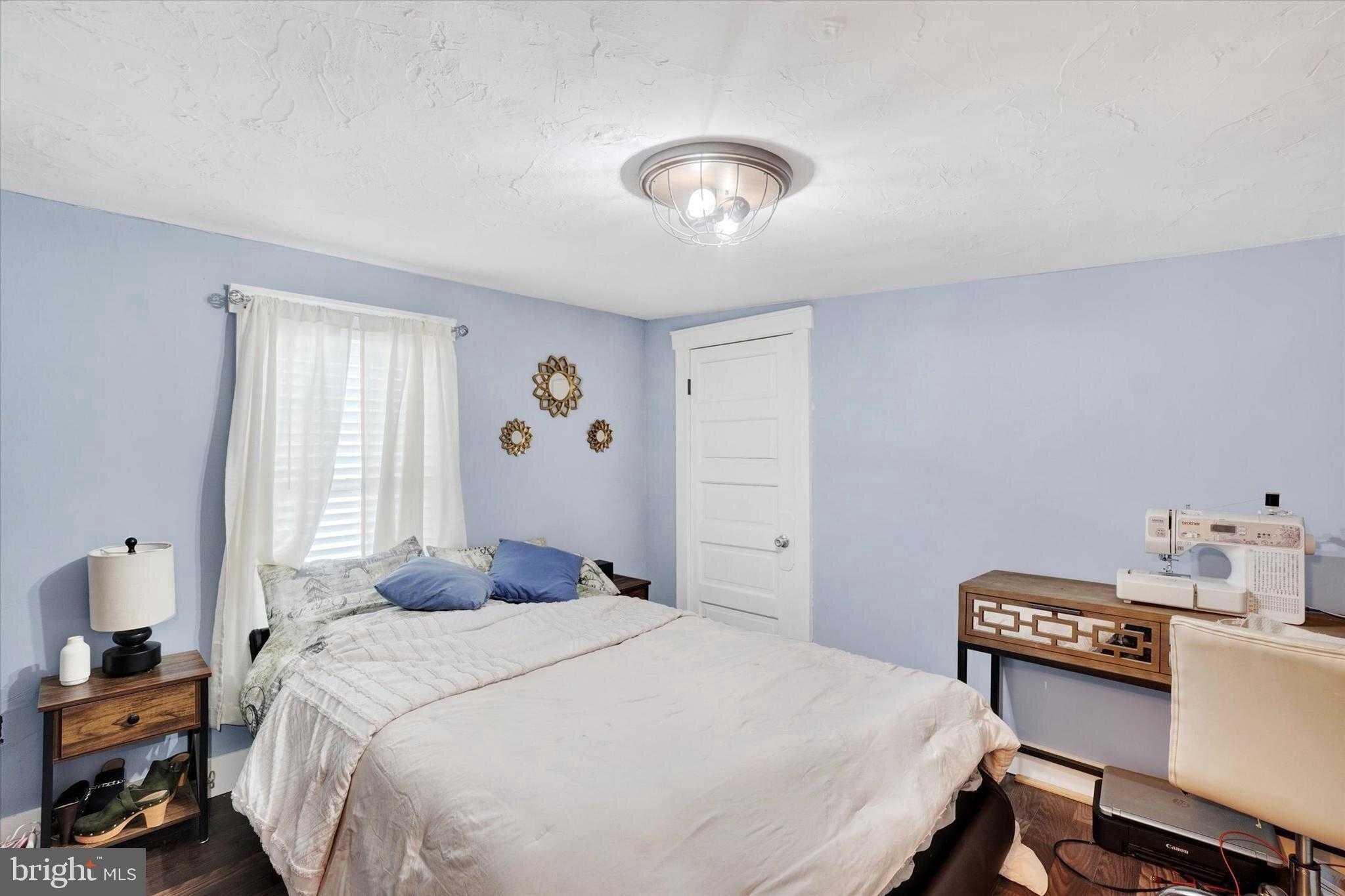 147 Maple St photo 19