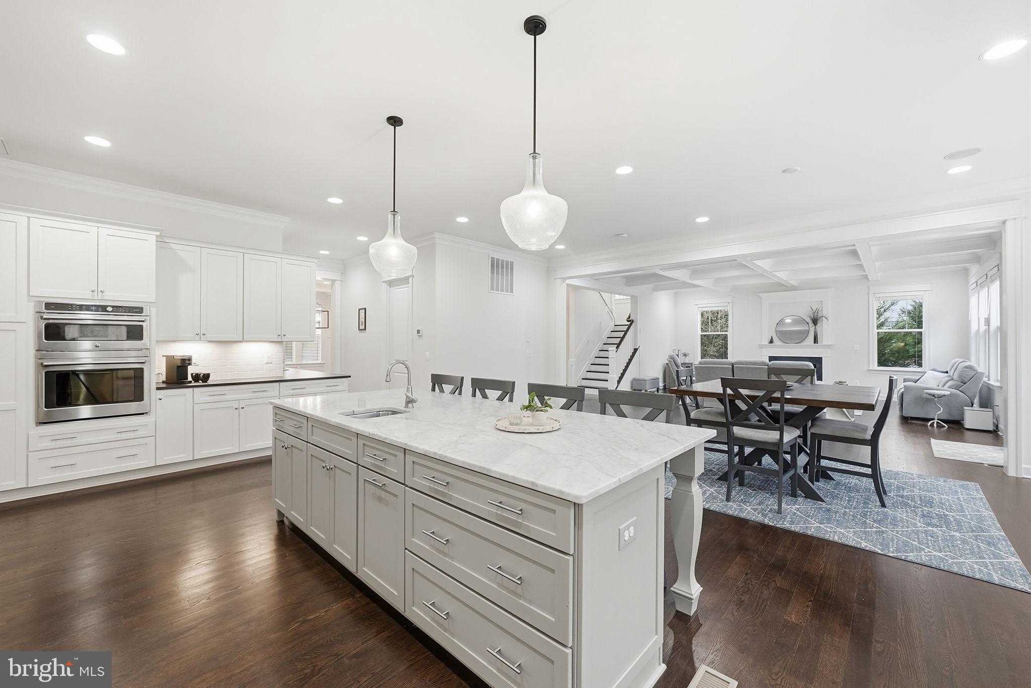 2867 Hill Rd photo 11