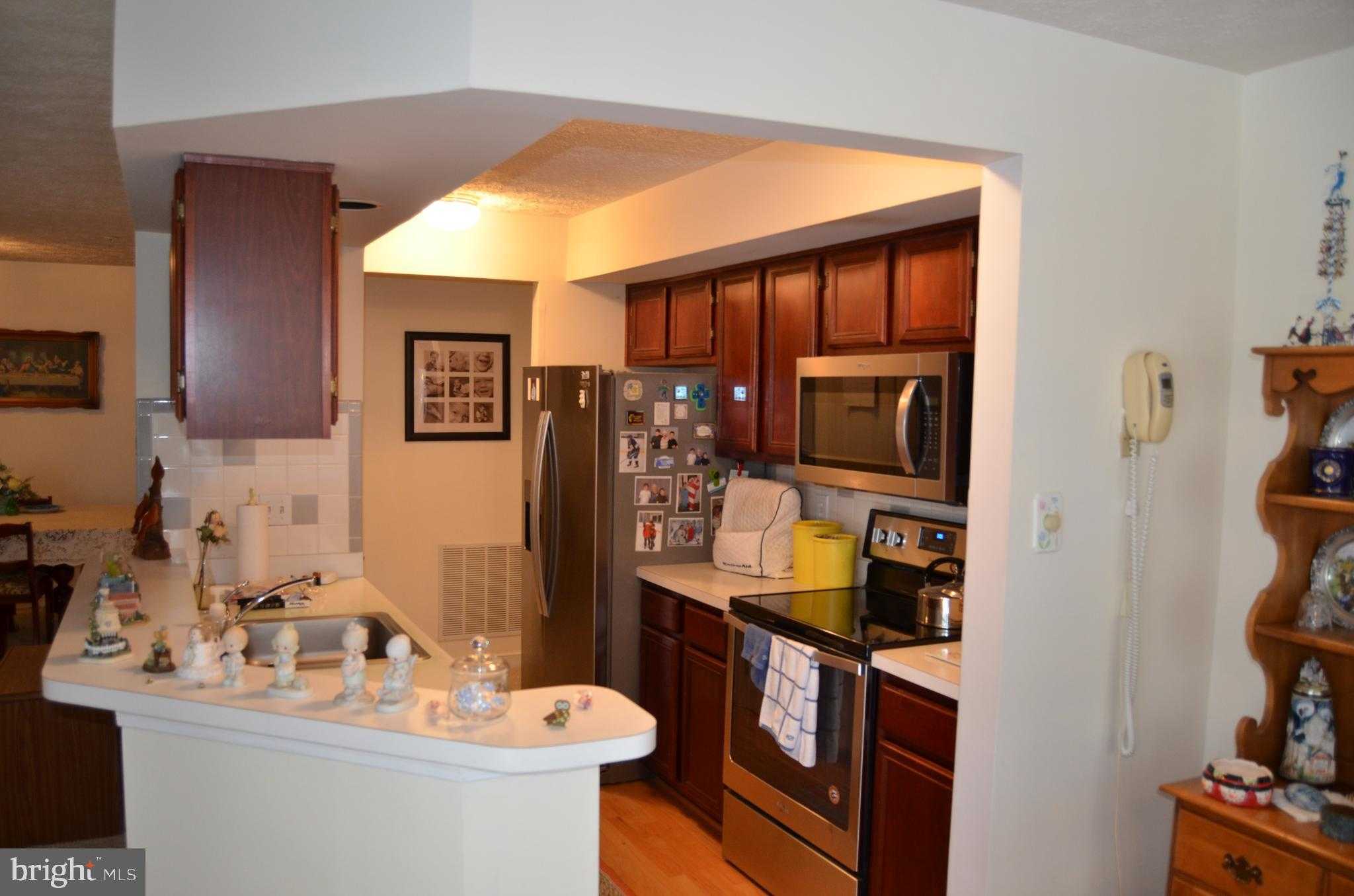 2401 Forest Edge Ct photo 7