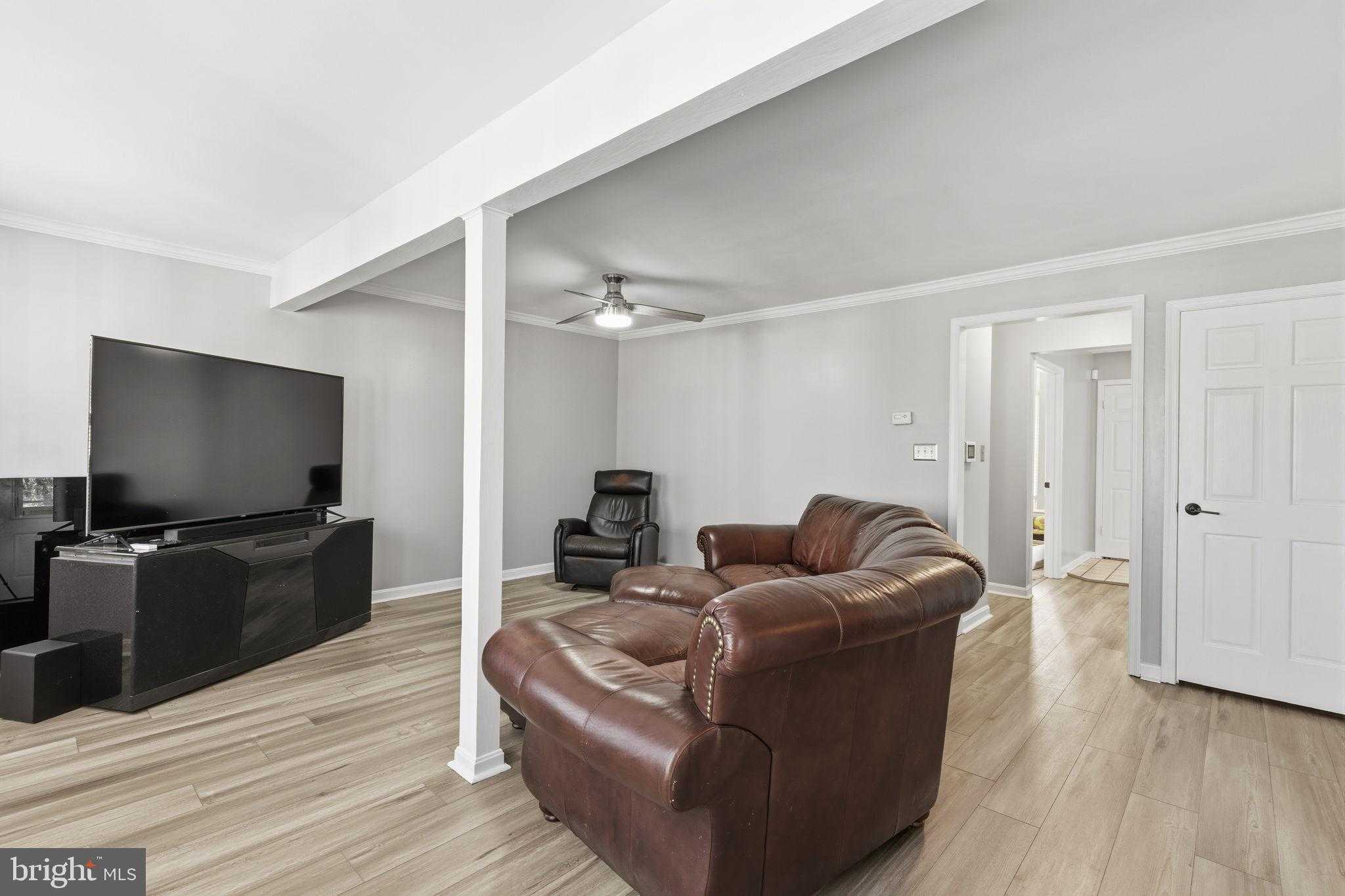 1207 Taylor Ave photo 5