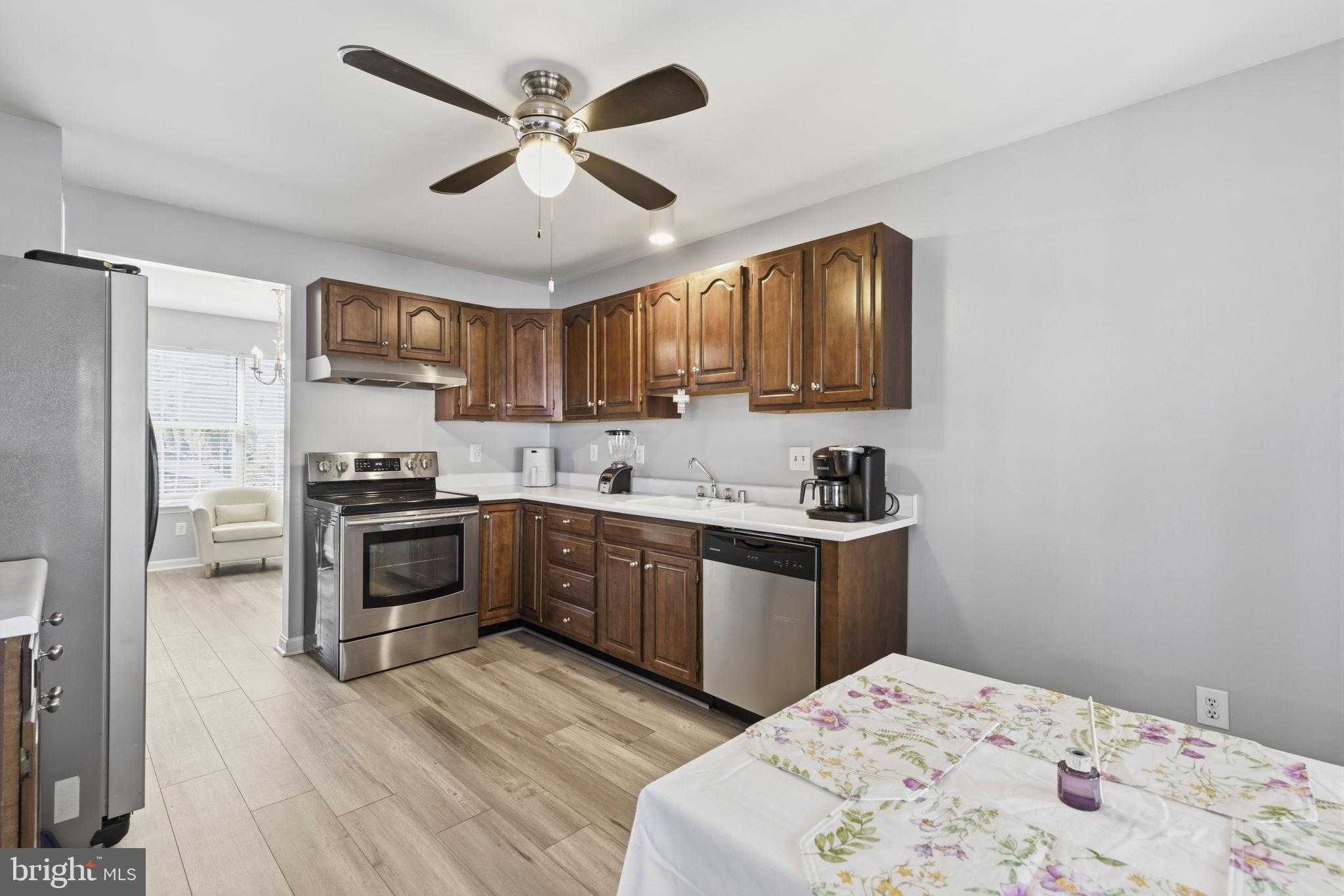 1207 Taylor Ave photo 7