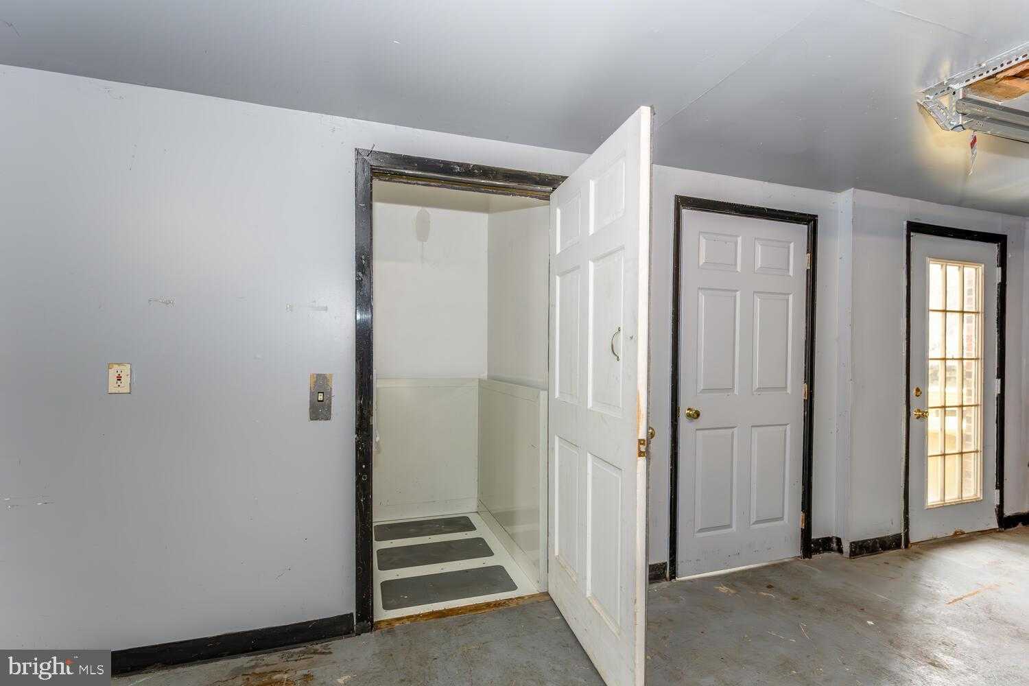 2184 Branchwood CT photo 49