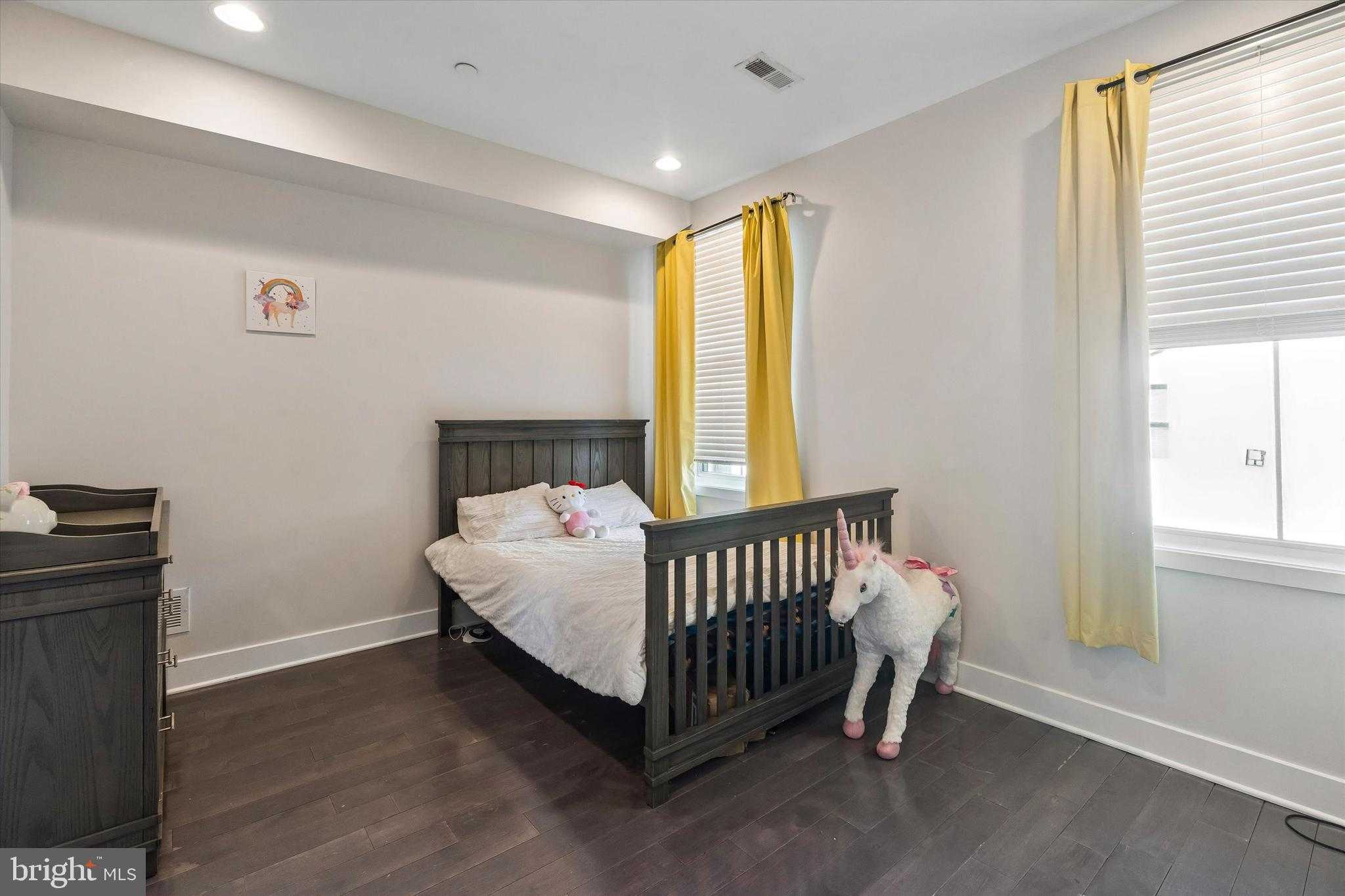 1202 S Bonsall St photo 11