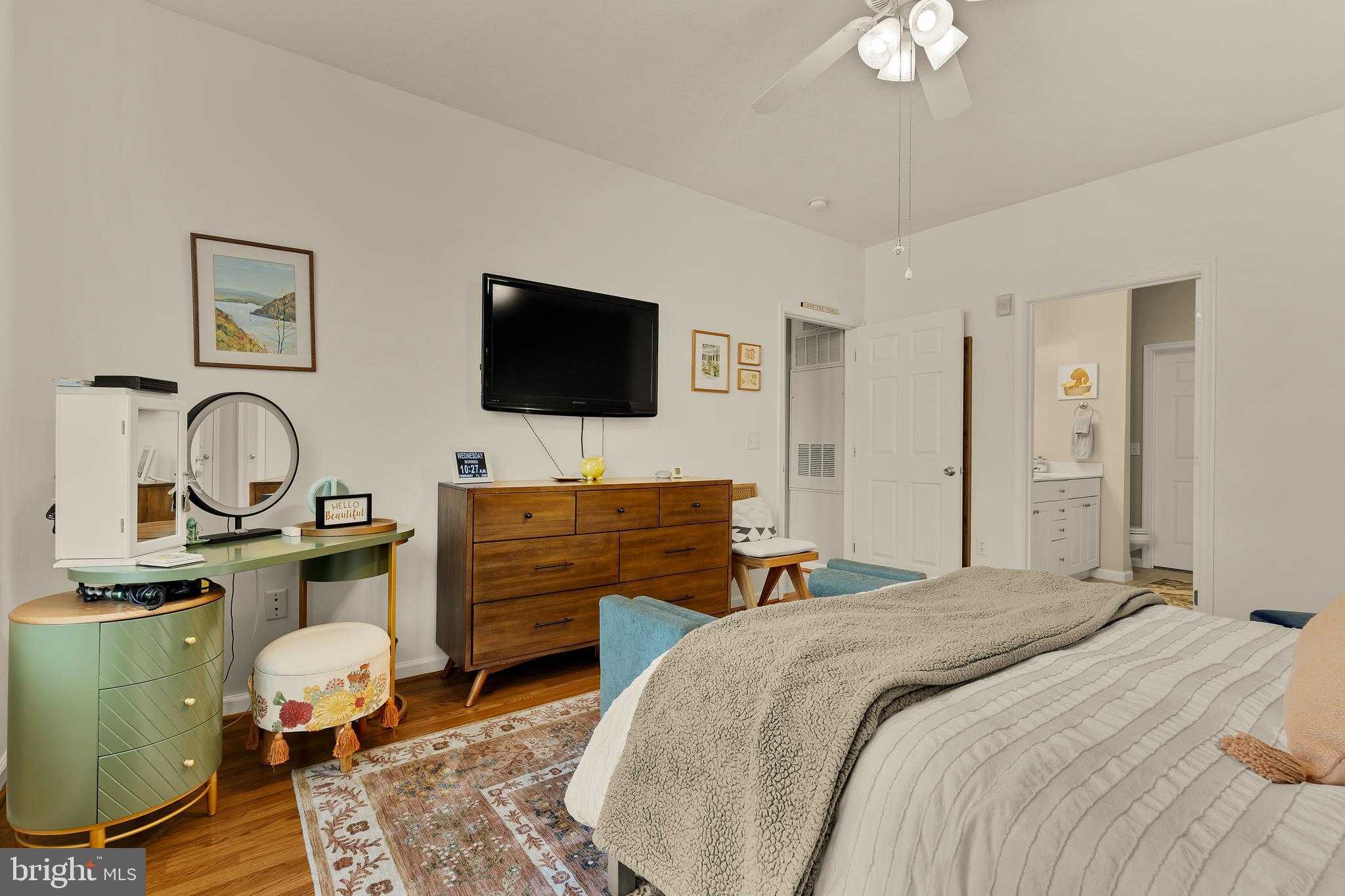 11 Arch Pl Unit 368 photo 18