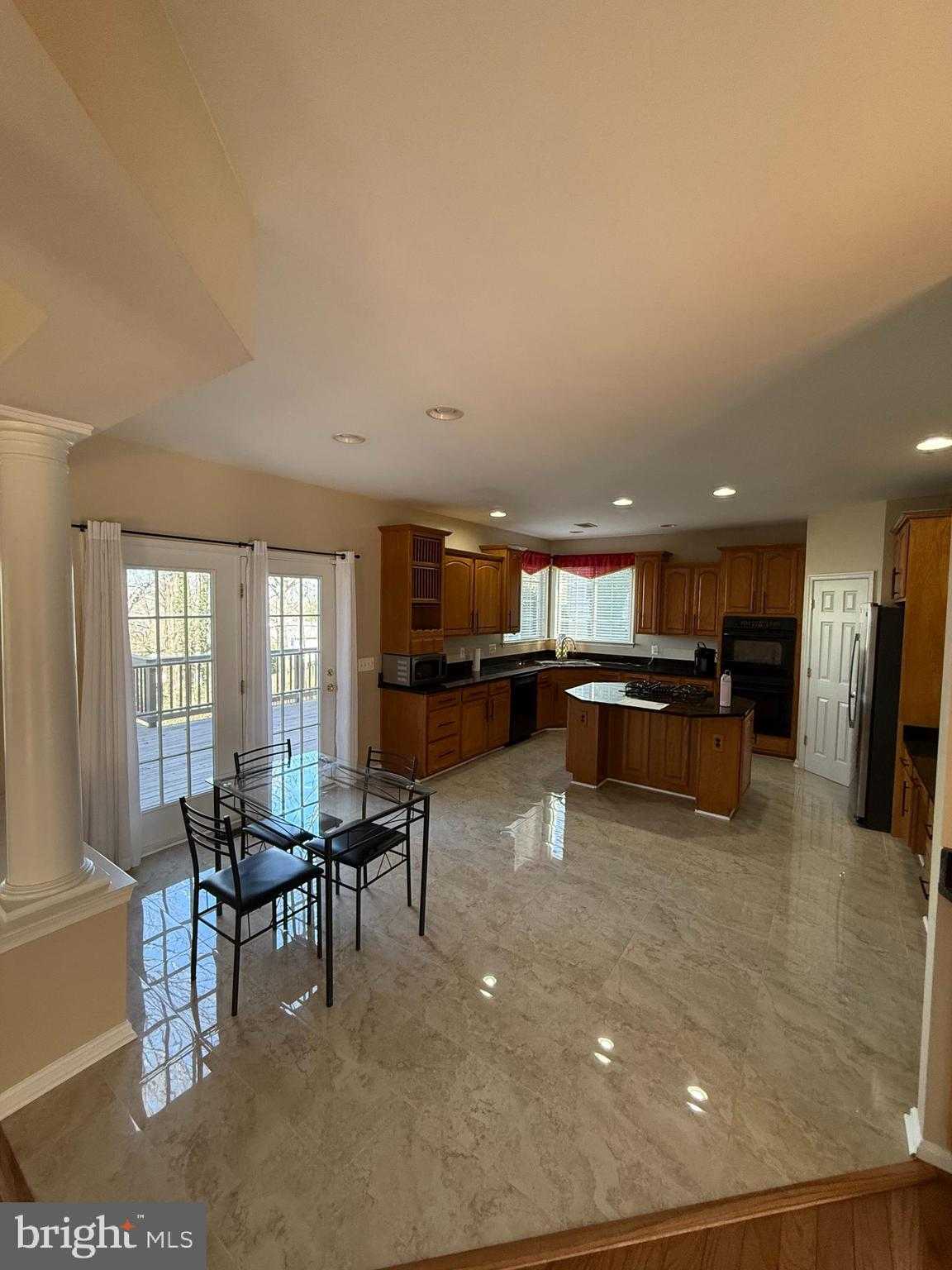 173 Autumn Wind CT photo 17