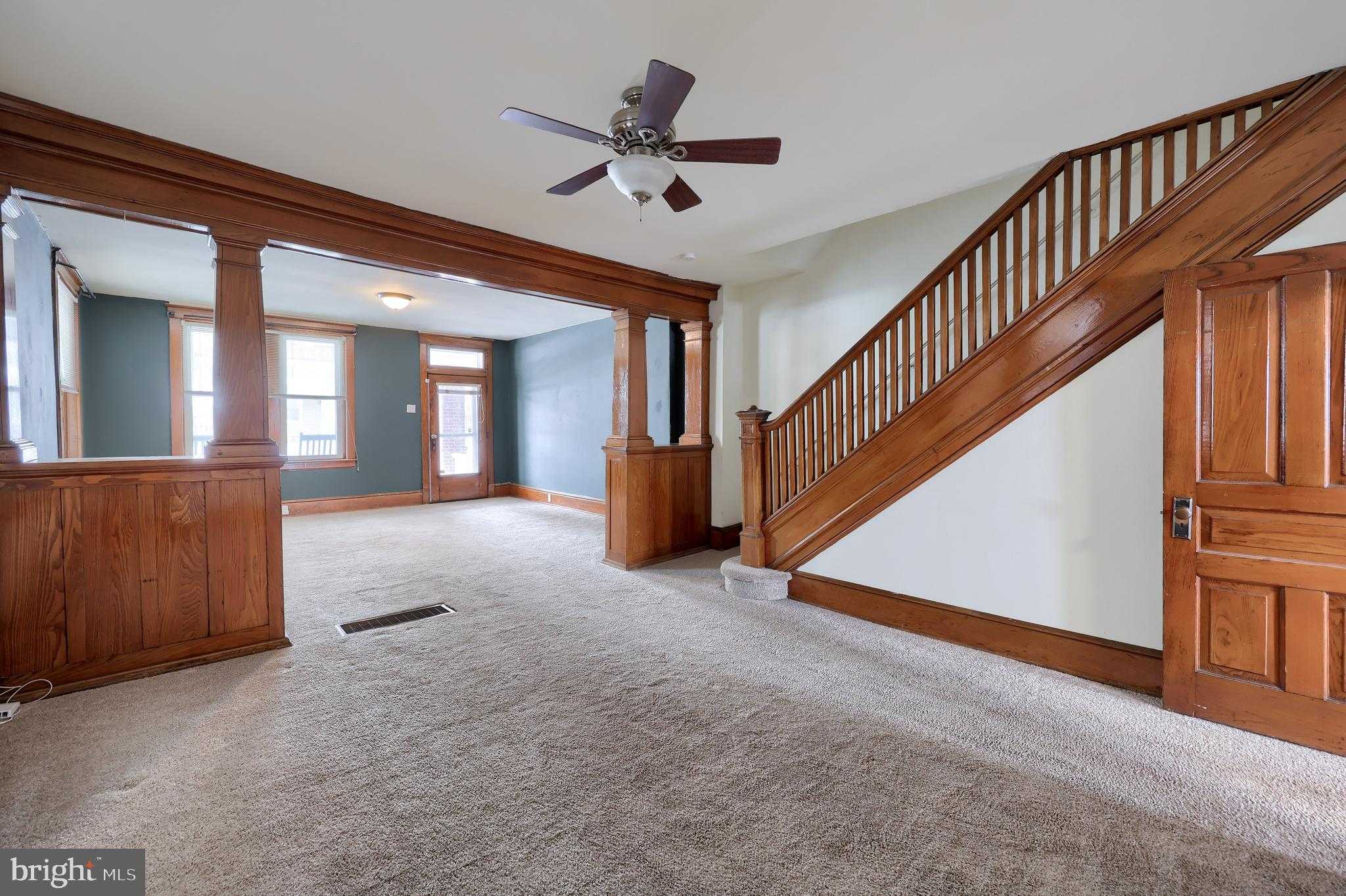 274 N Main St photo 14