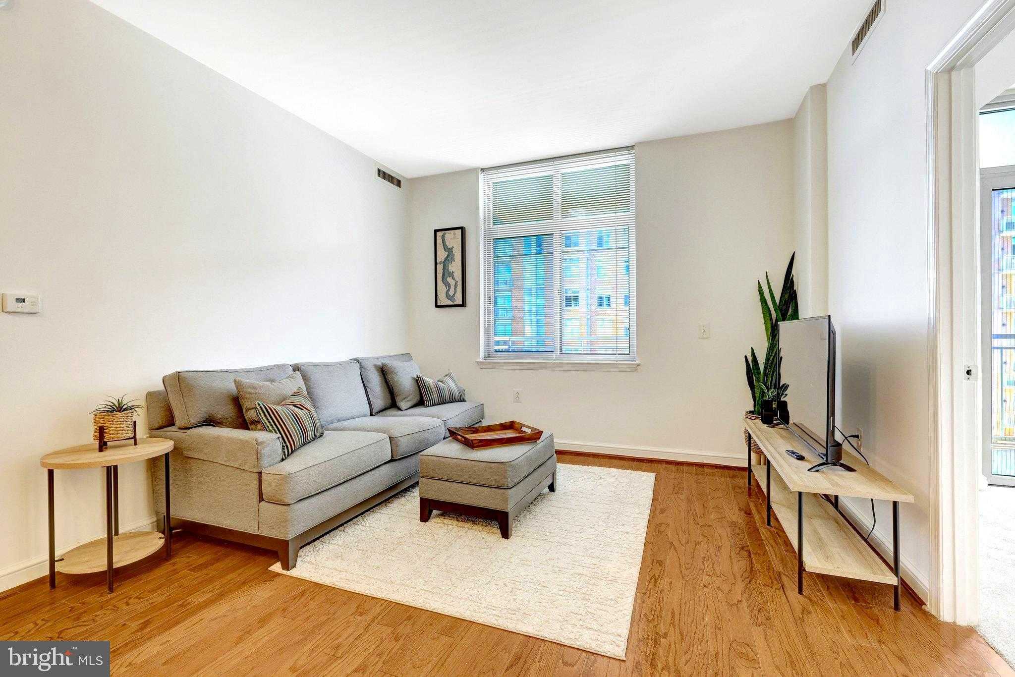 11990 Market St Unit 818 photo 12