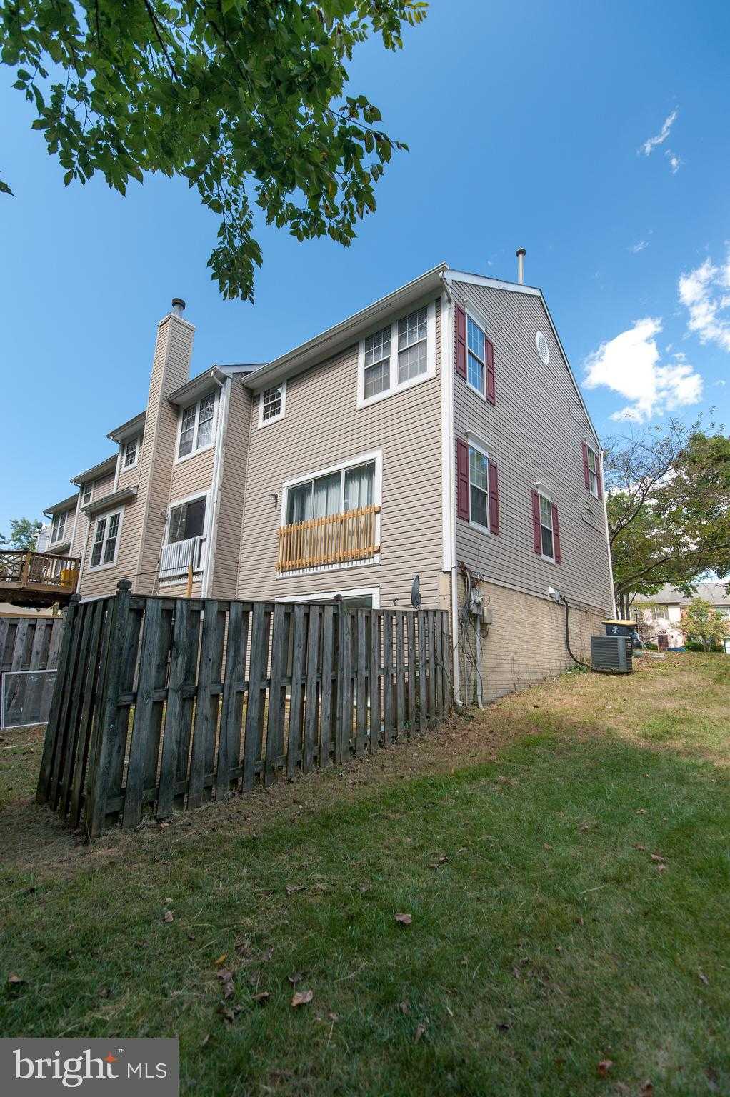 10749 Kitchener CT photo 7