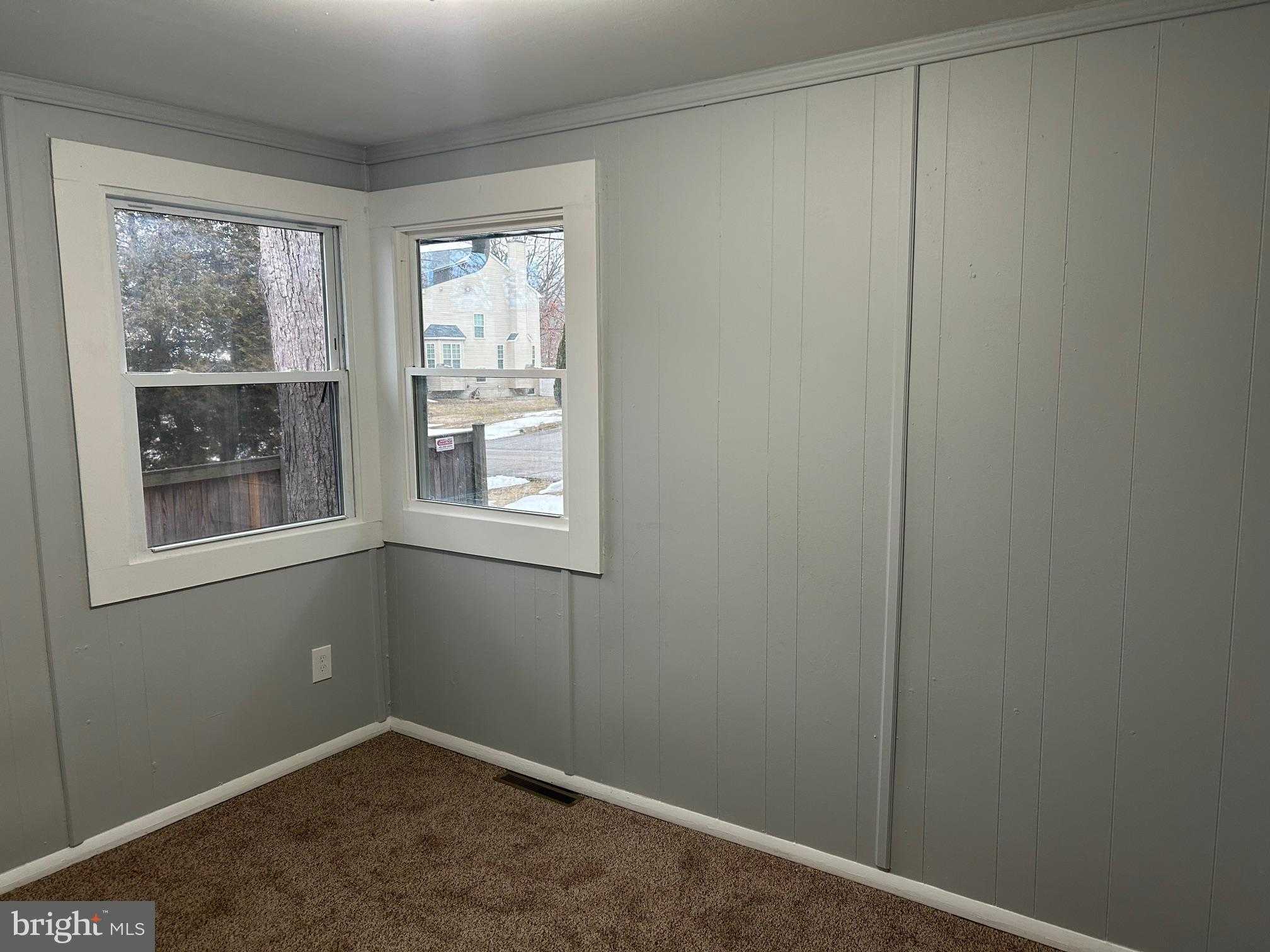 8009 Woodholme Cir photo 10