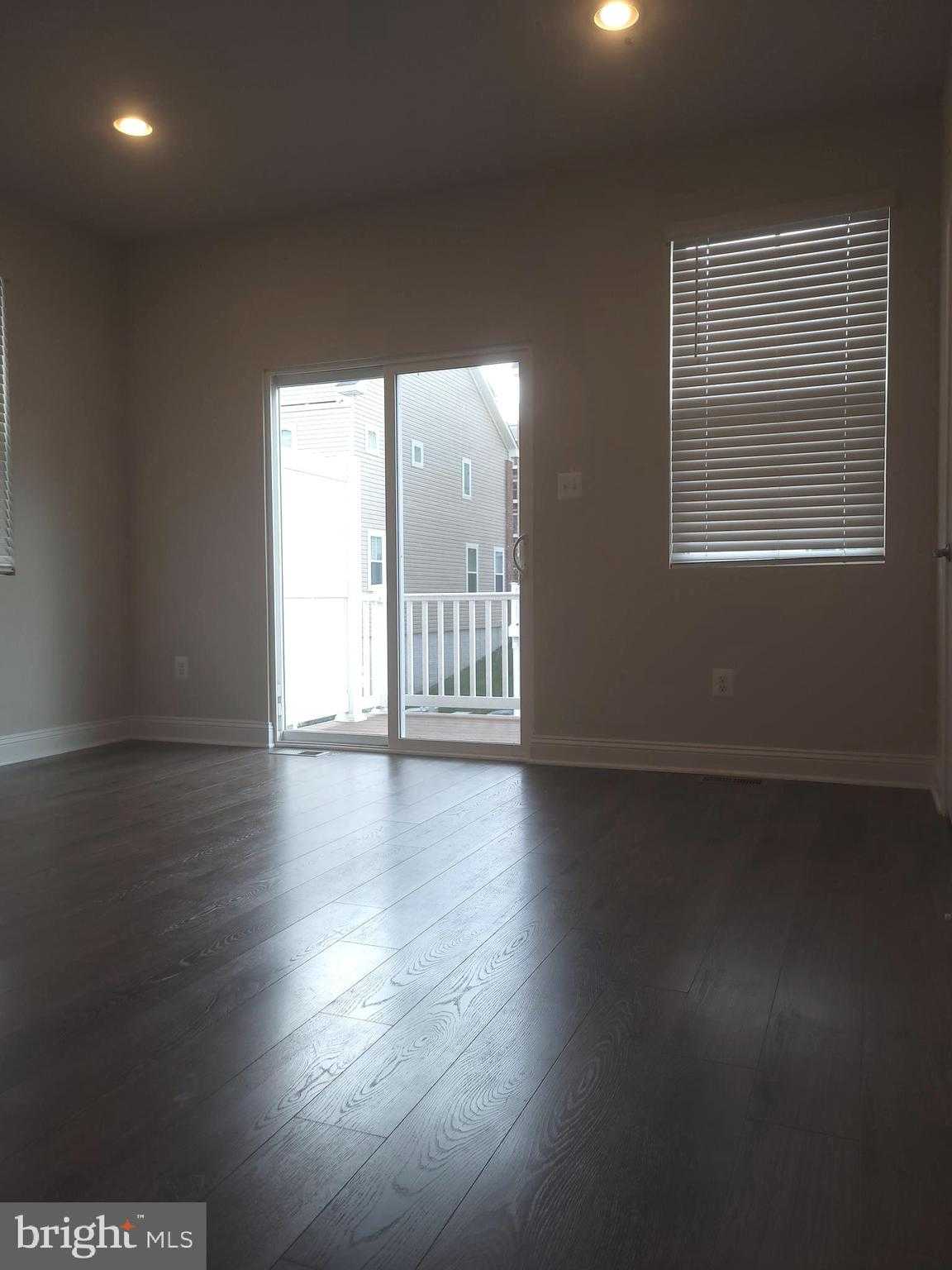 7111 Tyndale Way photo 5