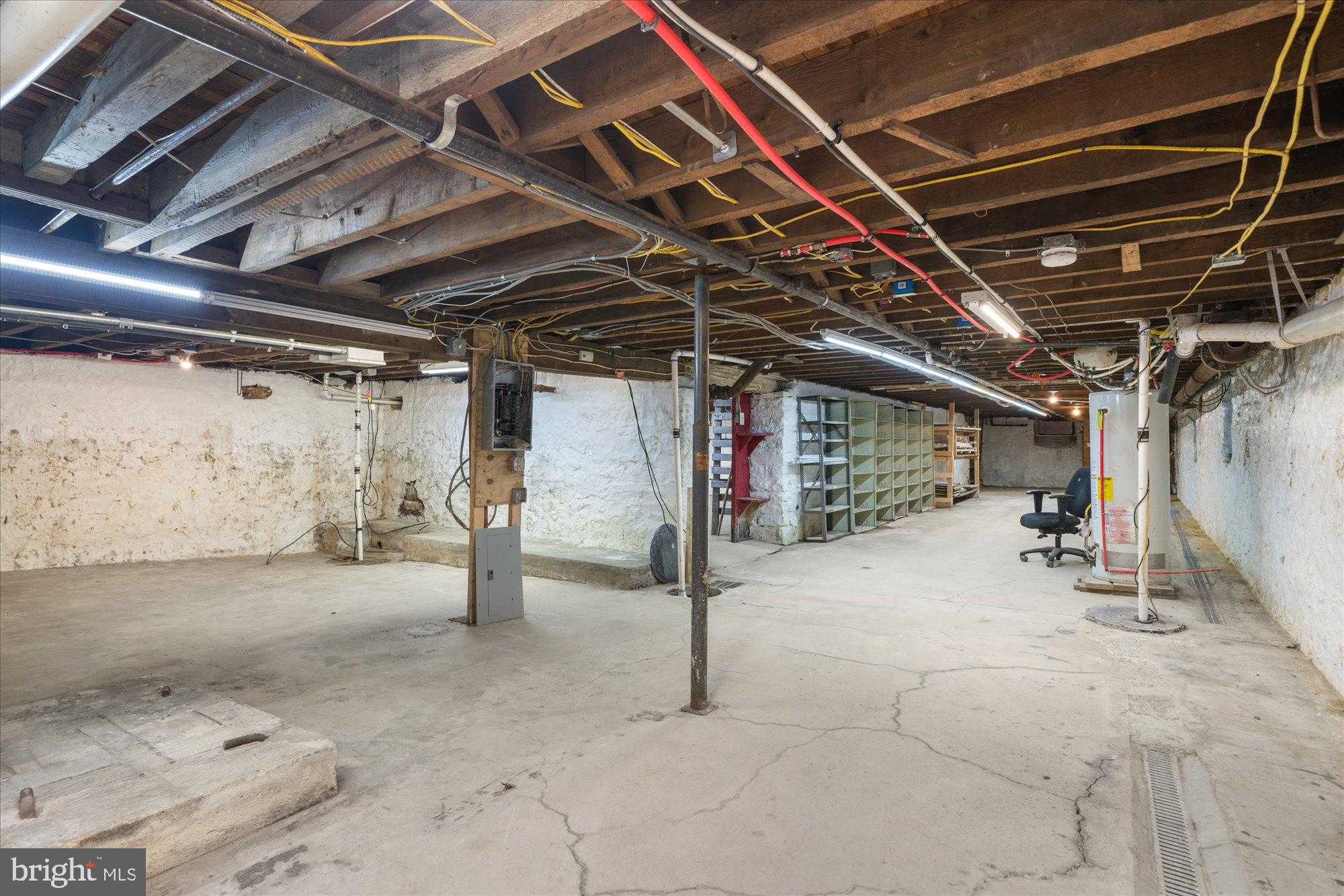 102 S Richmond St photo 63