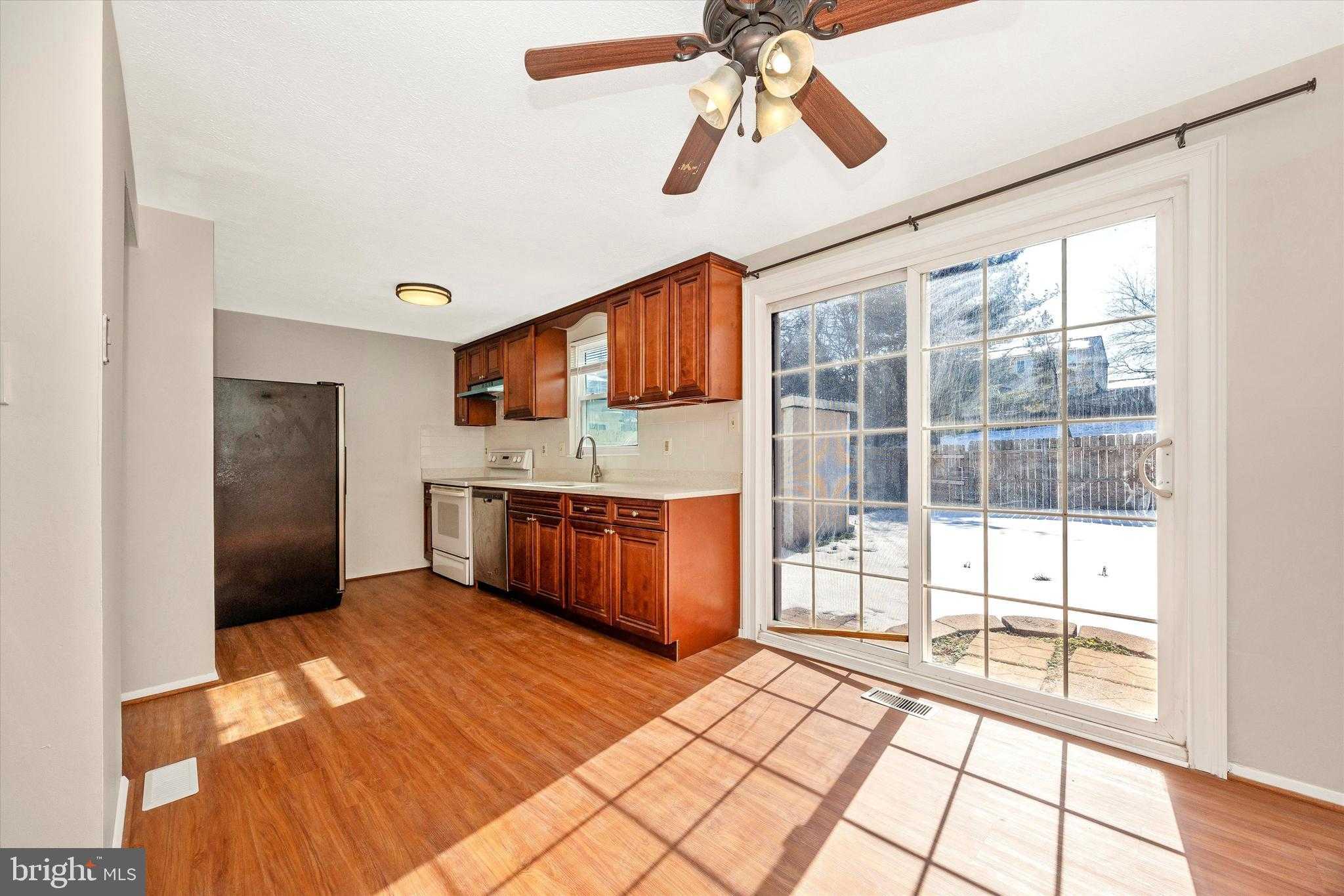 154 Fairfield Dr photo 13