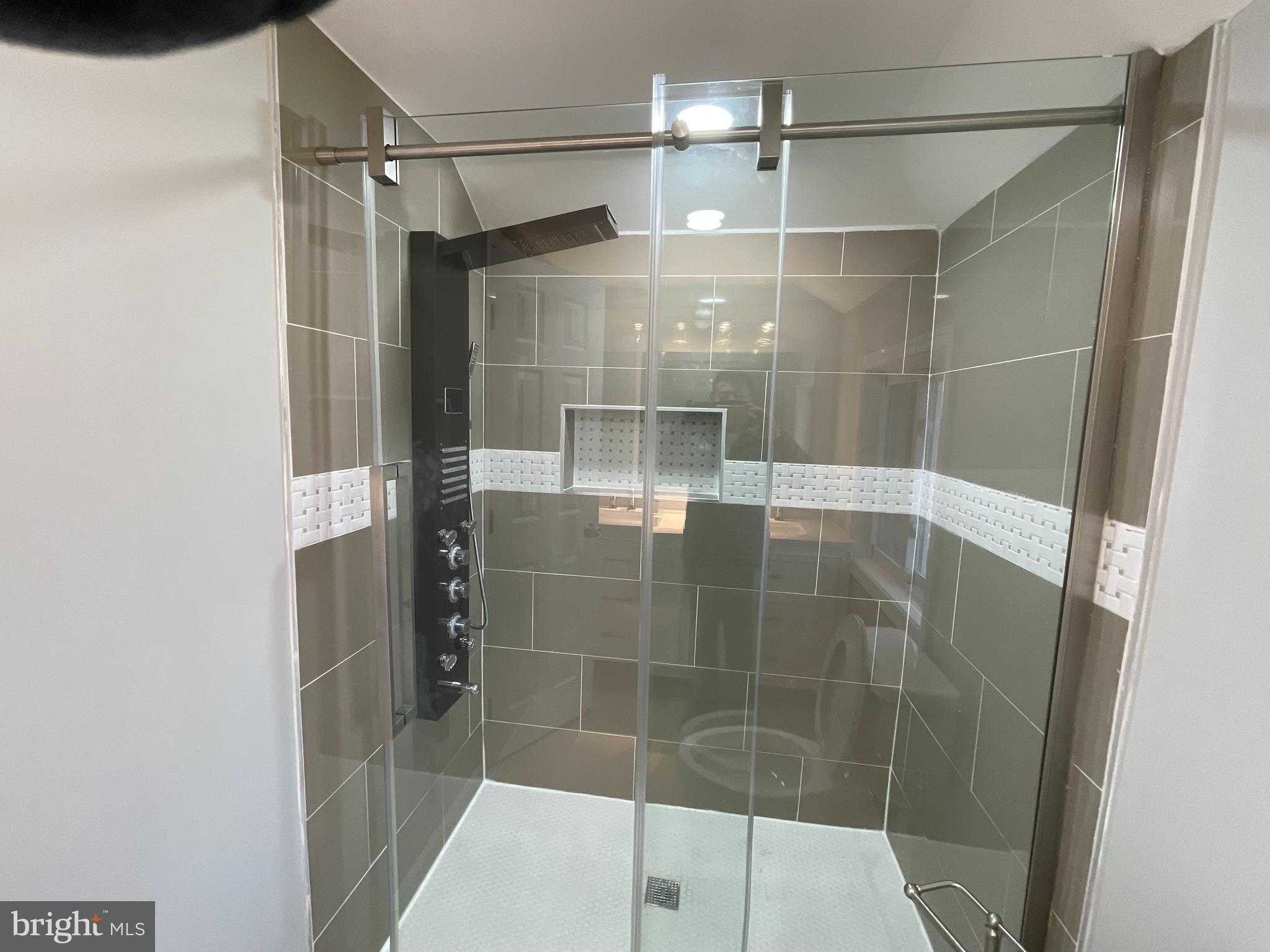 6909 40th Ave photo 7