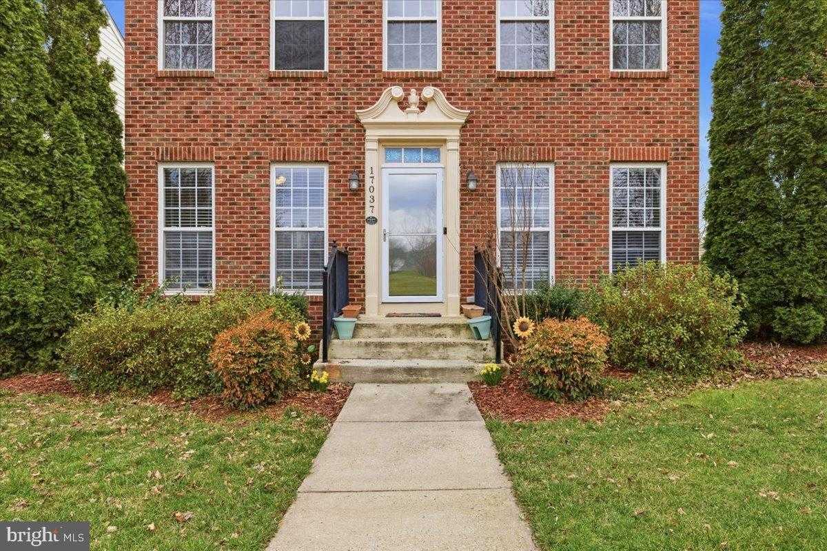 17037 Loftridge Ln photo 3