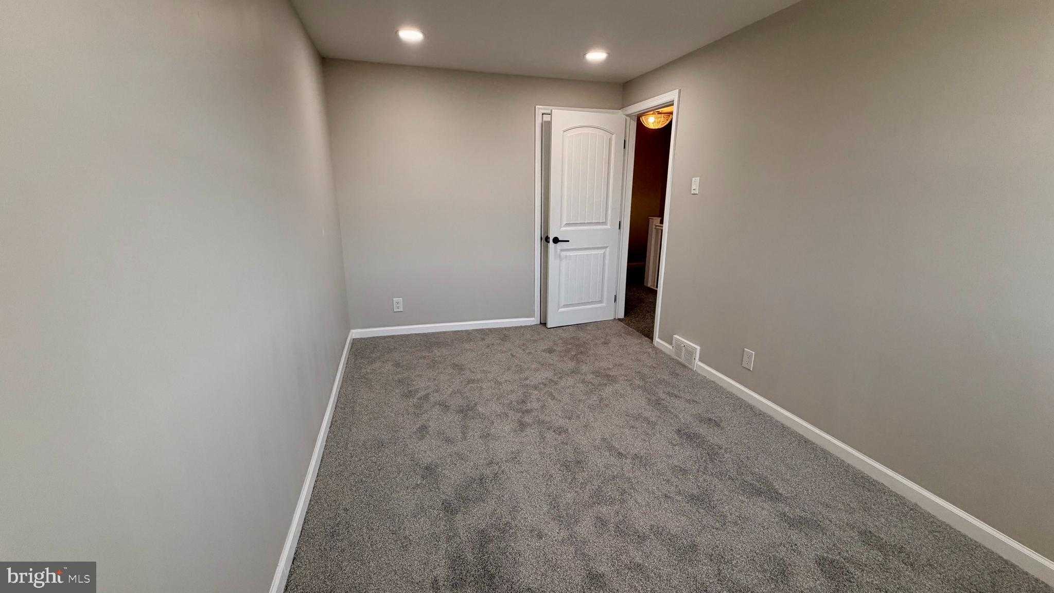 7219 Saul St photo 16