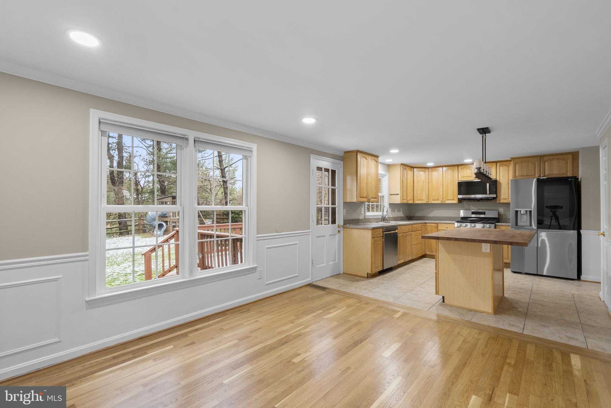 9320 Judge Pl photo 9