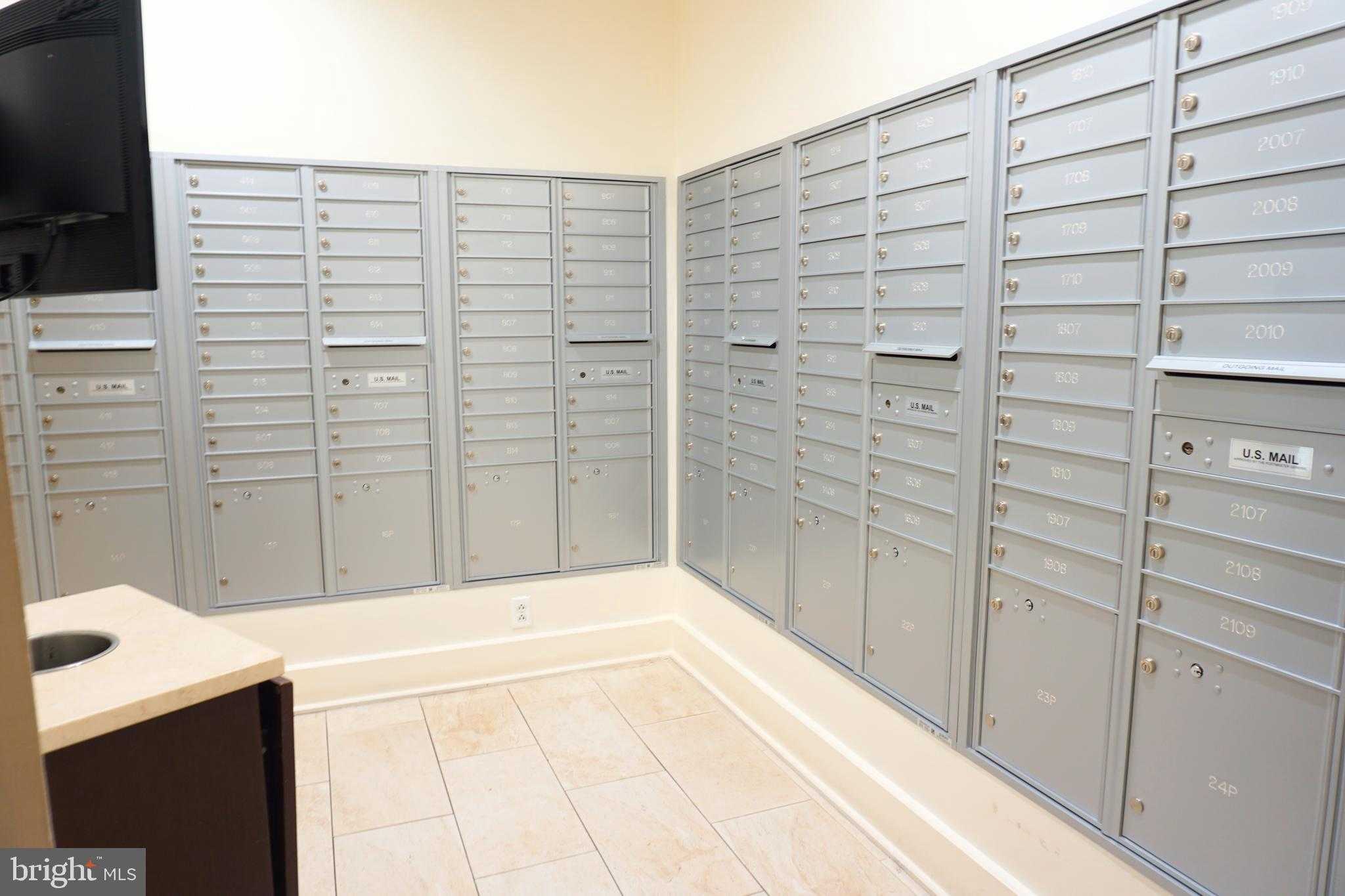 100 Harborview Dr Unit 611 photo 23