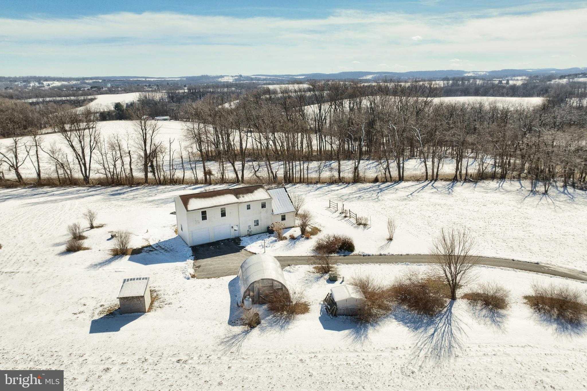 1198 Trinity North Rd photo 2